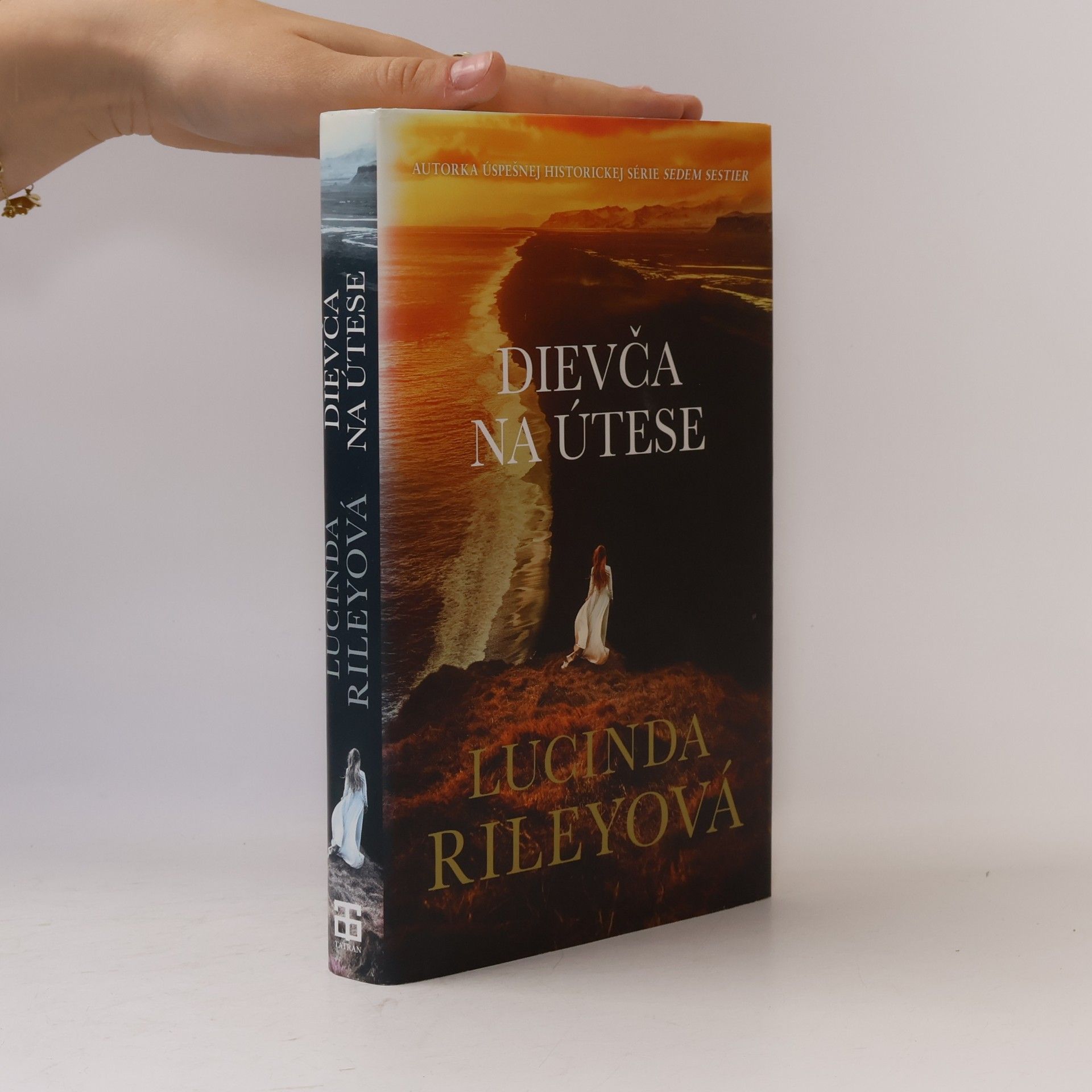 Dievča na útese