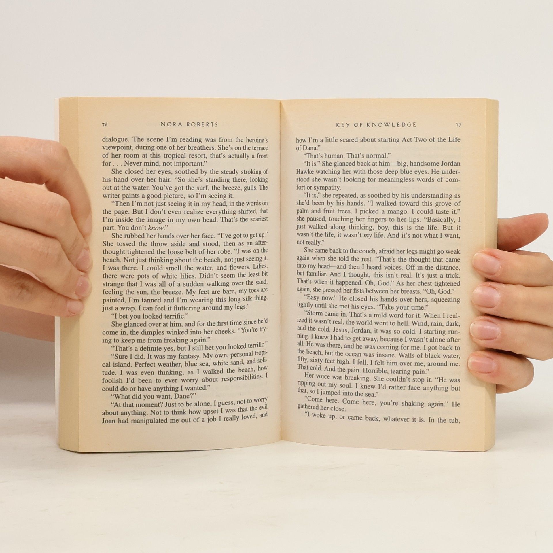 Nora Roberts Key of Knowledge