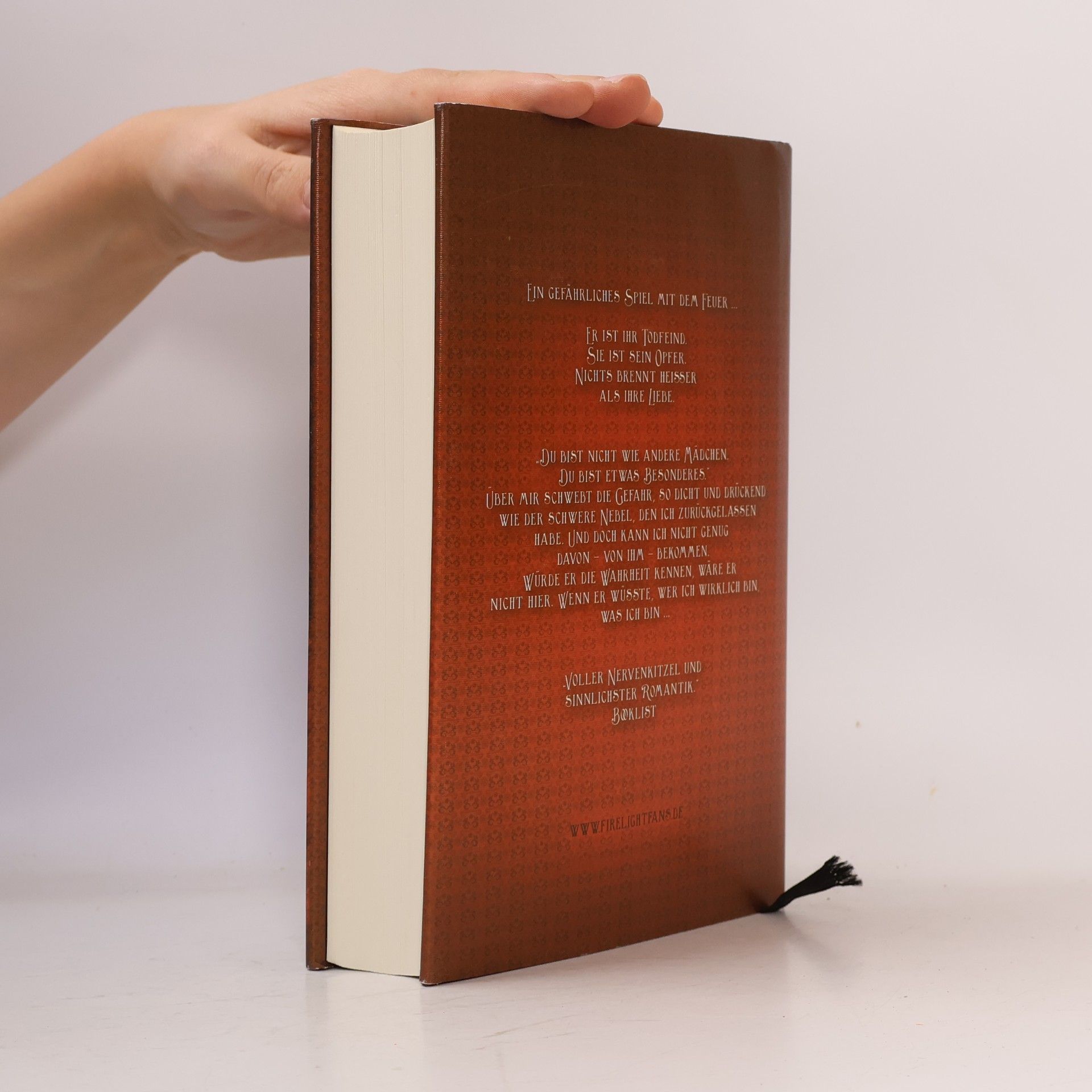 Sophie Jordan Firelight: Brennender Kuss