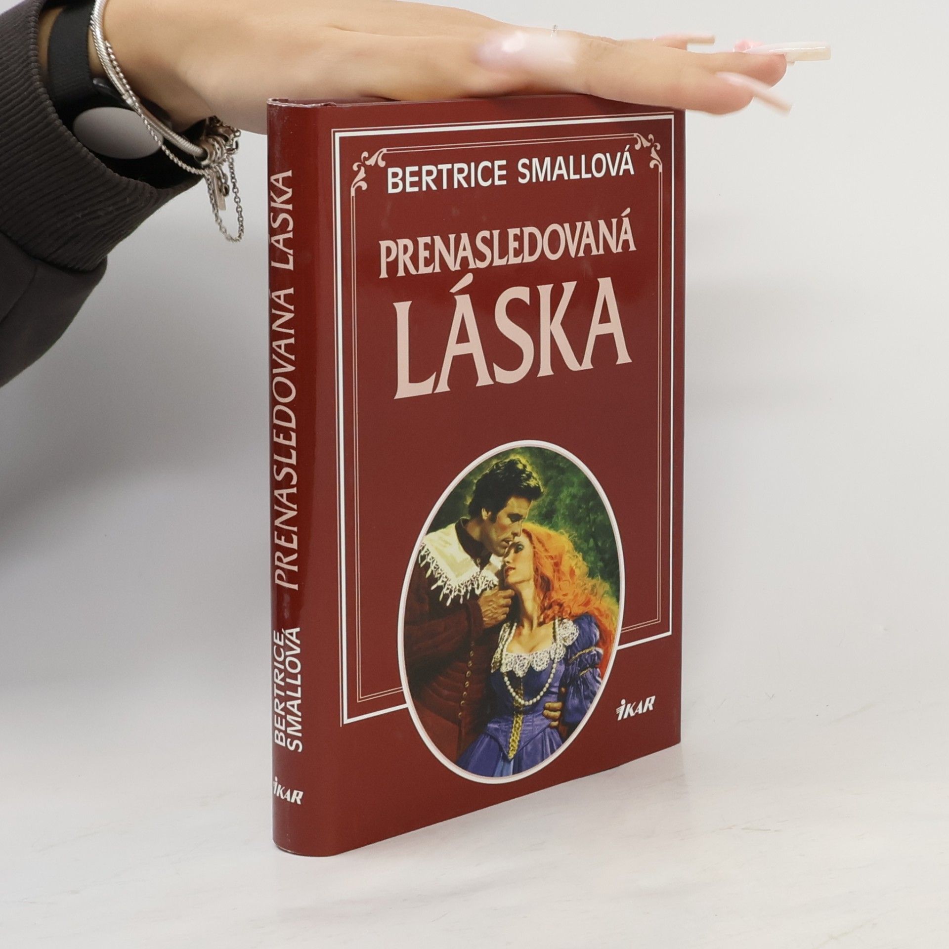 Bertrice Small Prenasledovaná láska