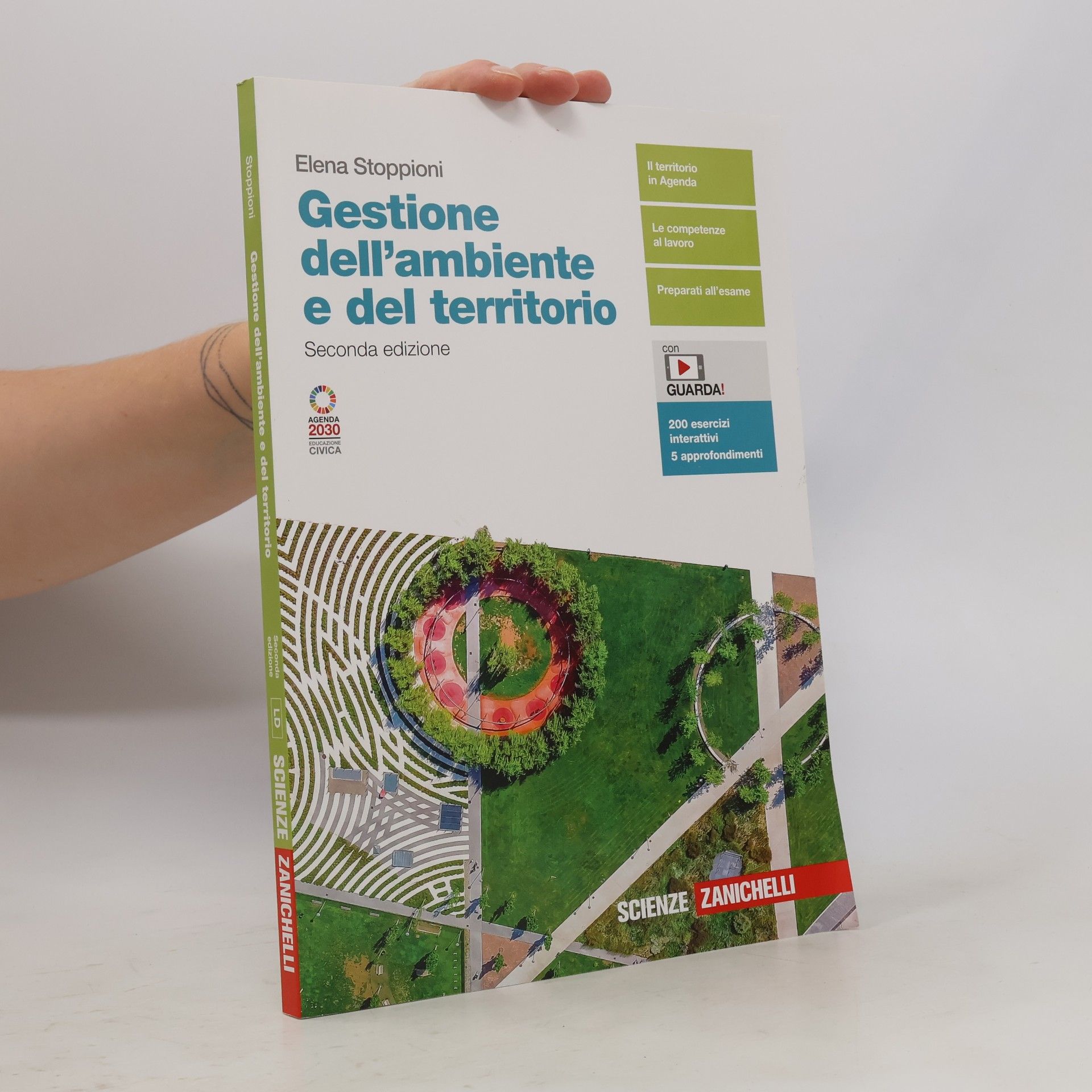 Elena Stoppioni Gestione dell'ambiente e del territorio