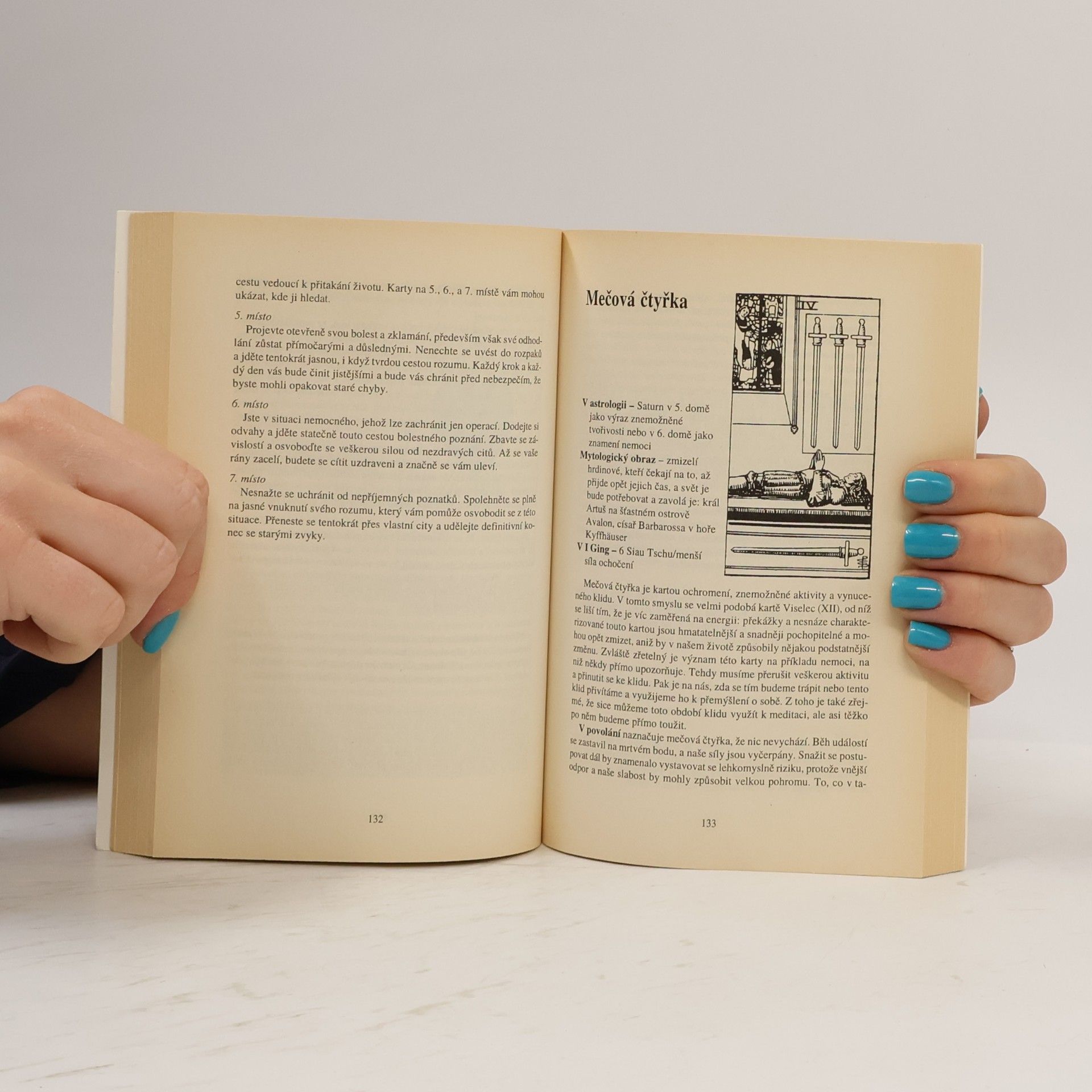 Hajo Banzhaf Základní kniha o Tarotu