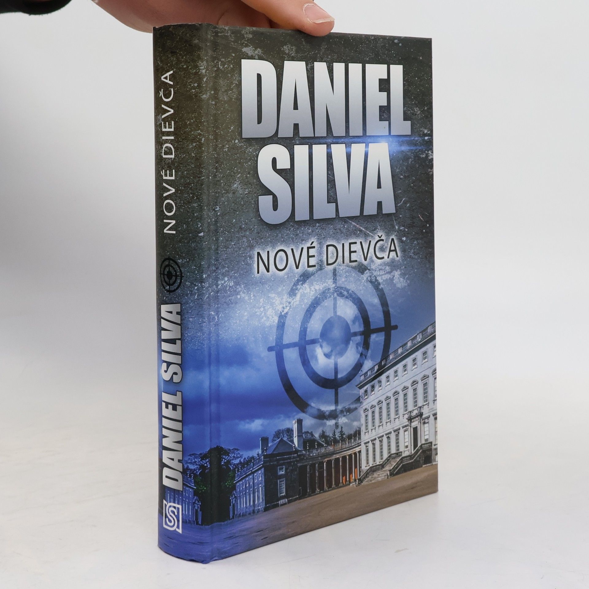 Daniel Silva Nové dievča