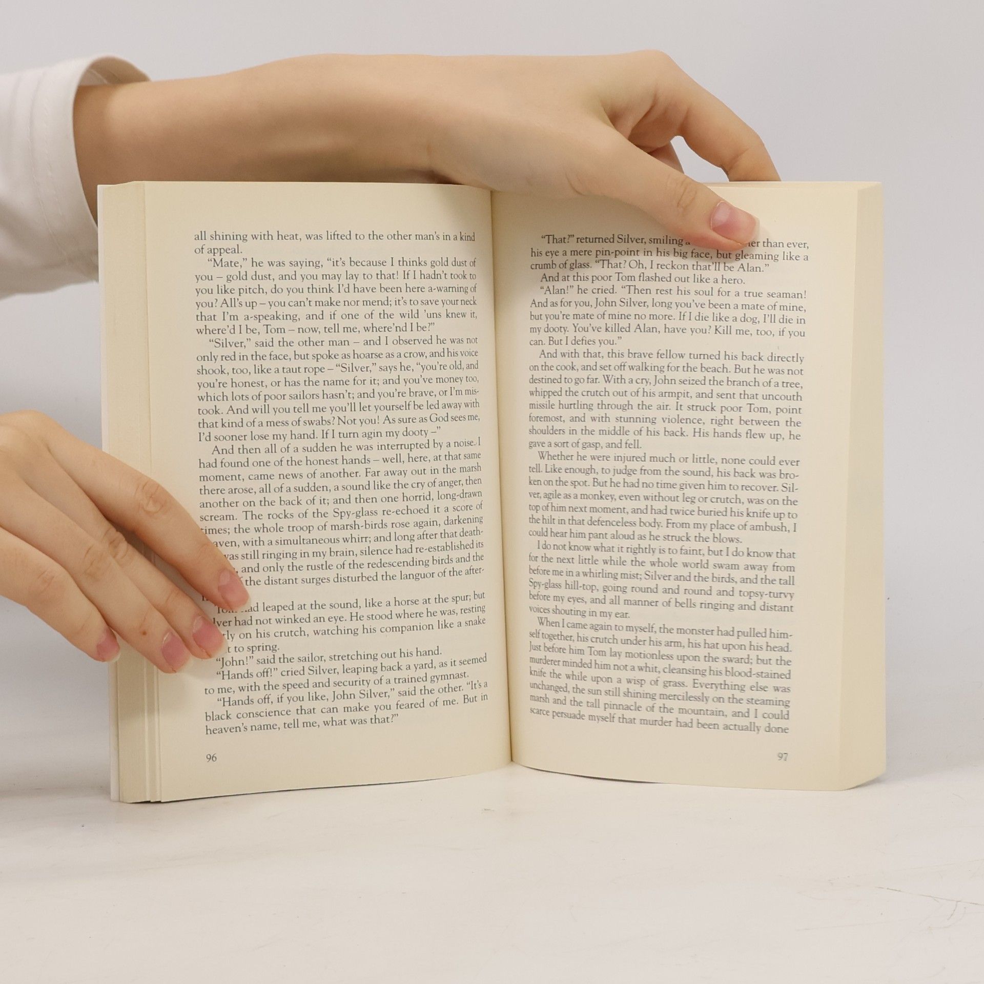 Robert Louis Stevenson Giunti Classics: Treasure Island