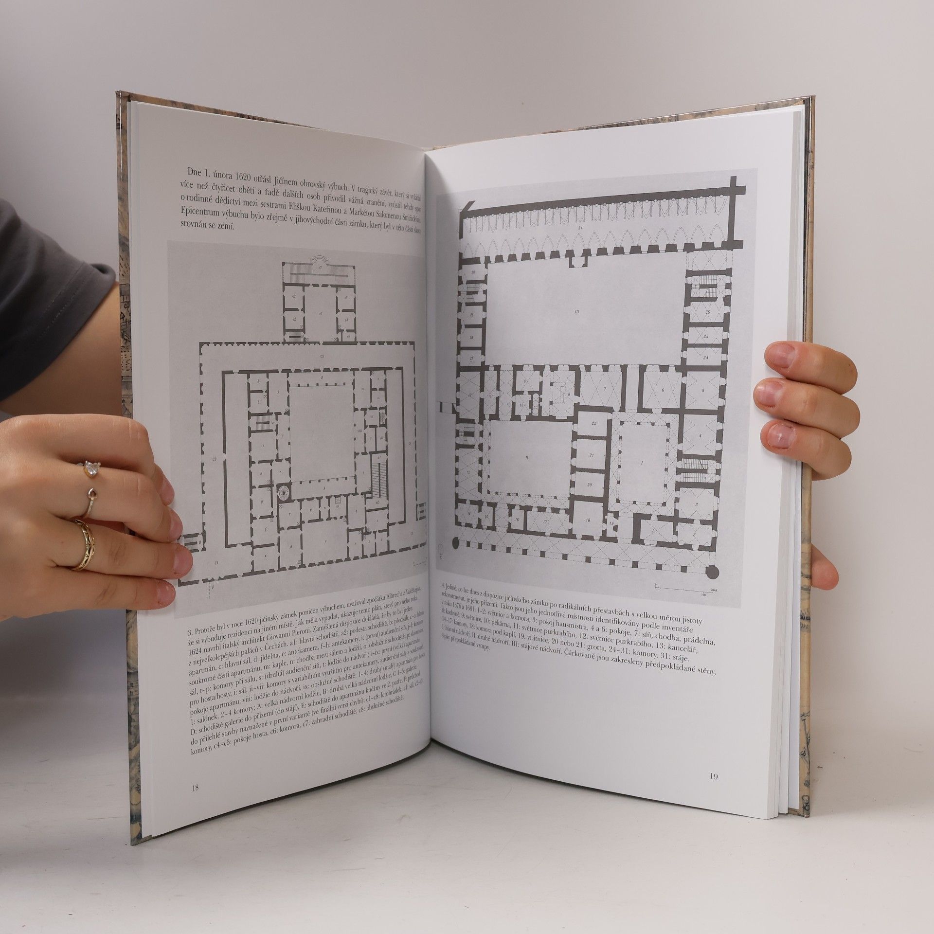 Barbora Klipcová Valdštejnův Jičín: Architektura centra frýdlantského vévodství (1621-1634)