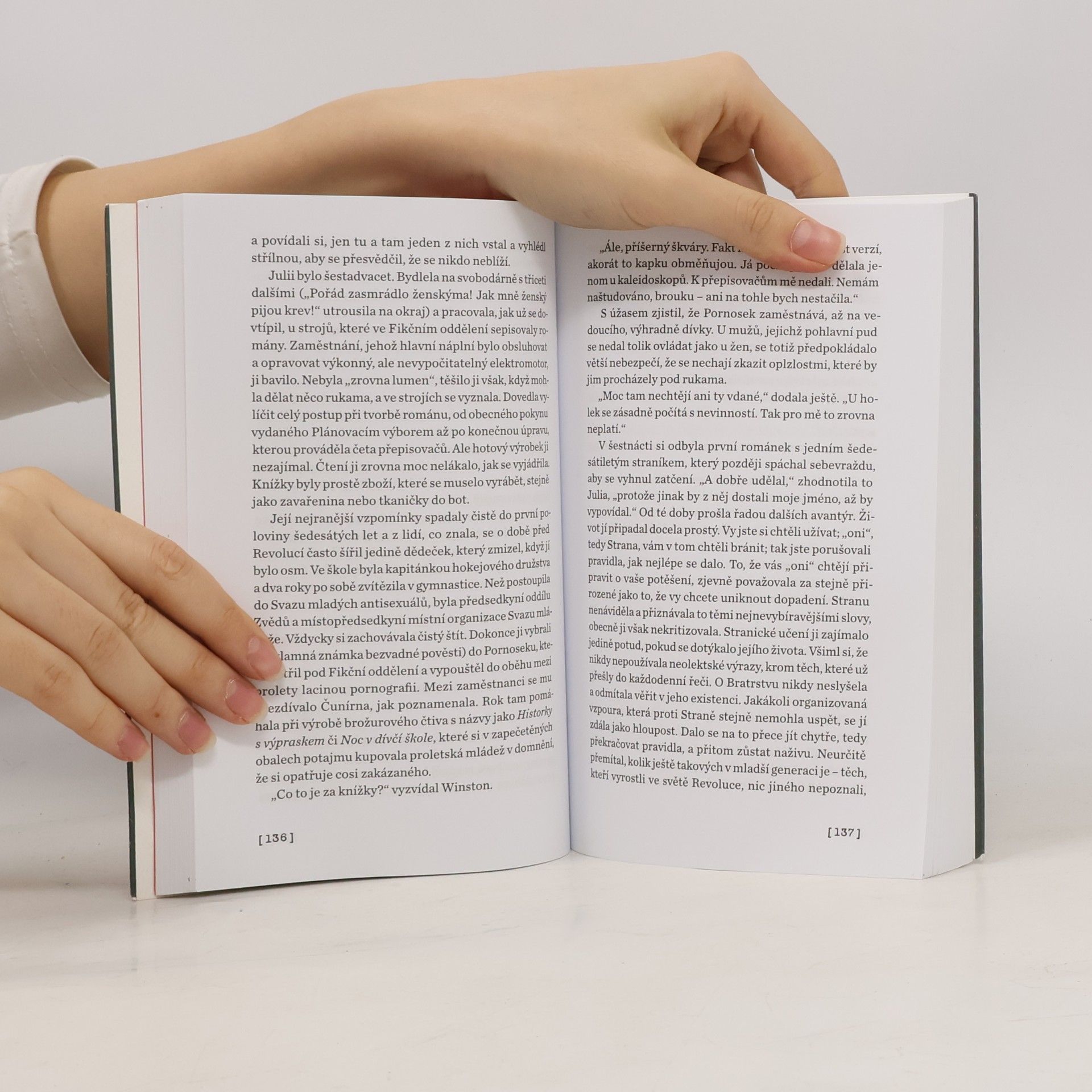 George Orwell Devatenáct set osmdesát čtyři