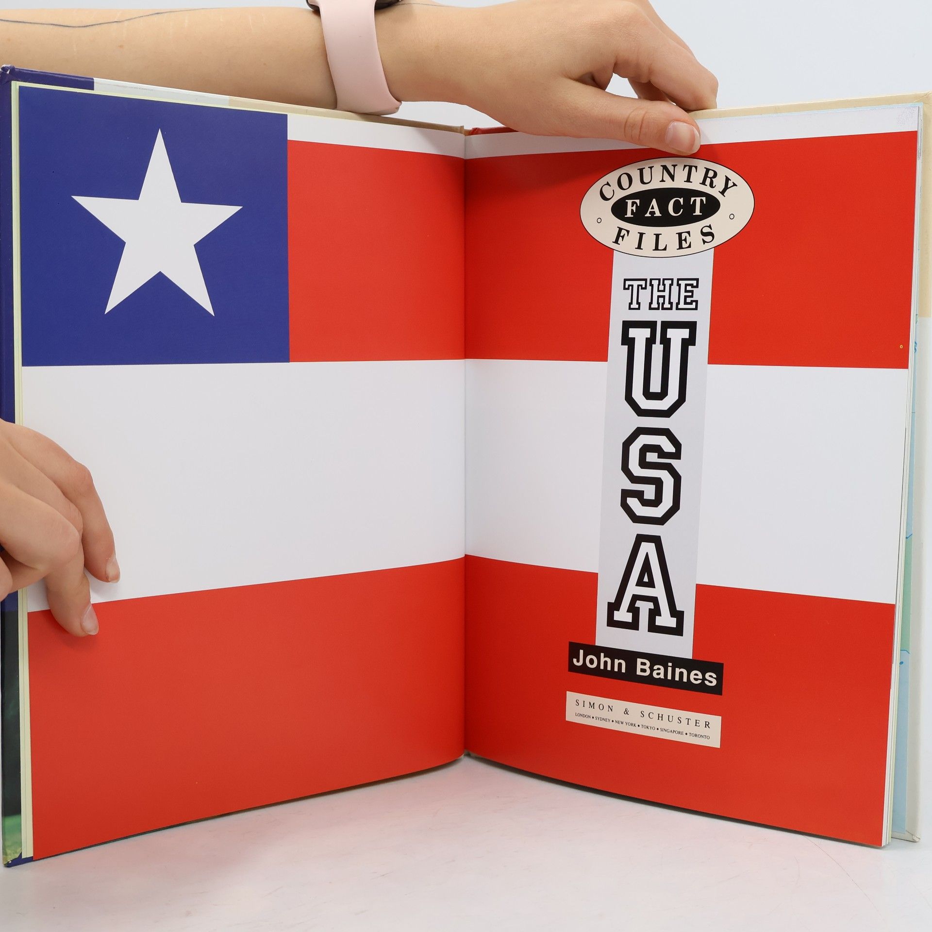 John Baines Country Fact Files: The USA