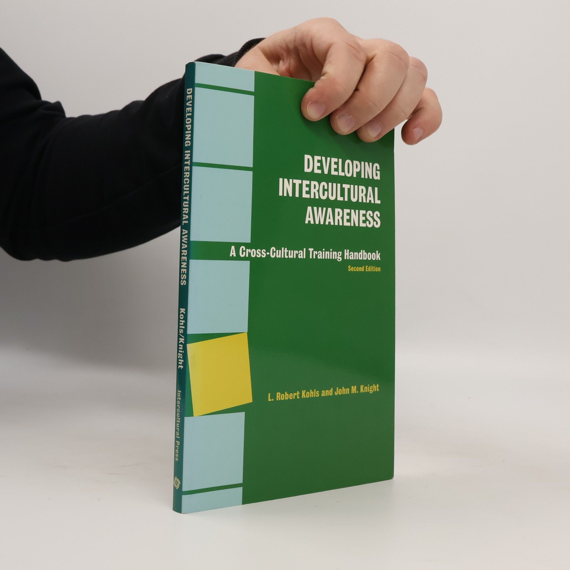 L. Robert Kohls Developing Intercultural Awareness