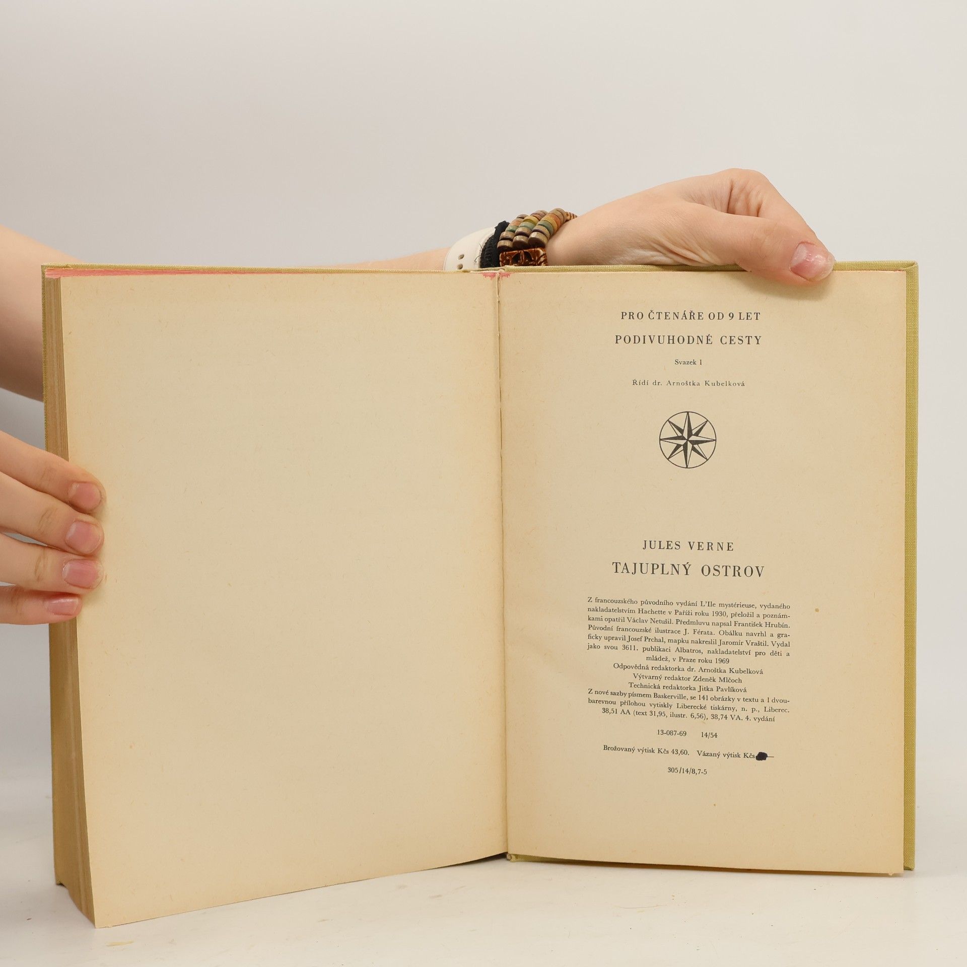 Jules Verne Tajuplný ostrov