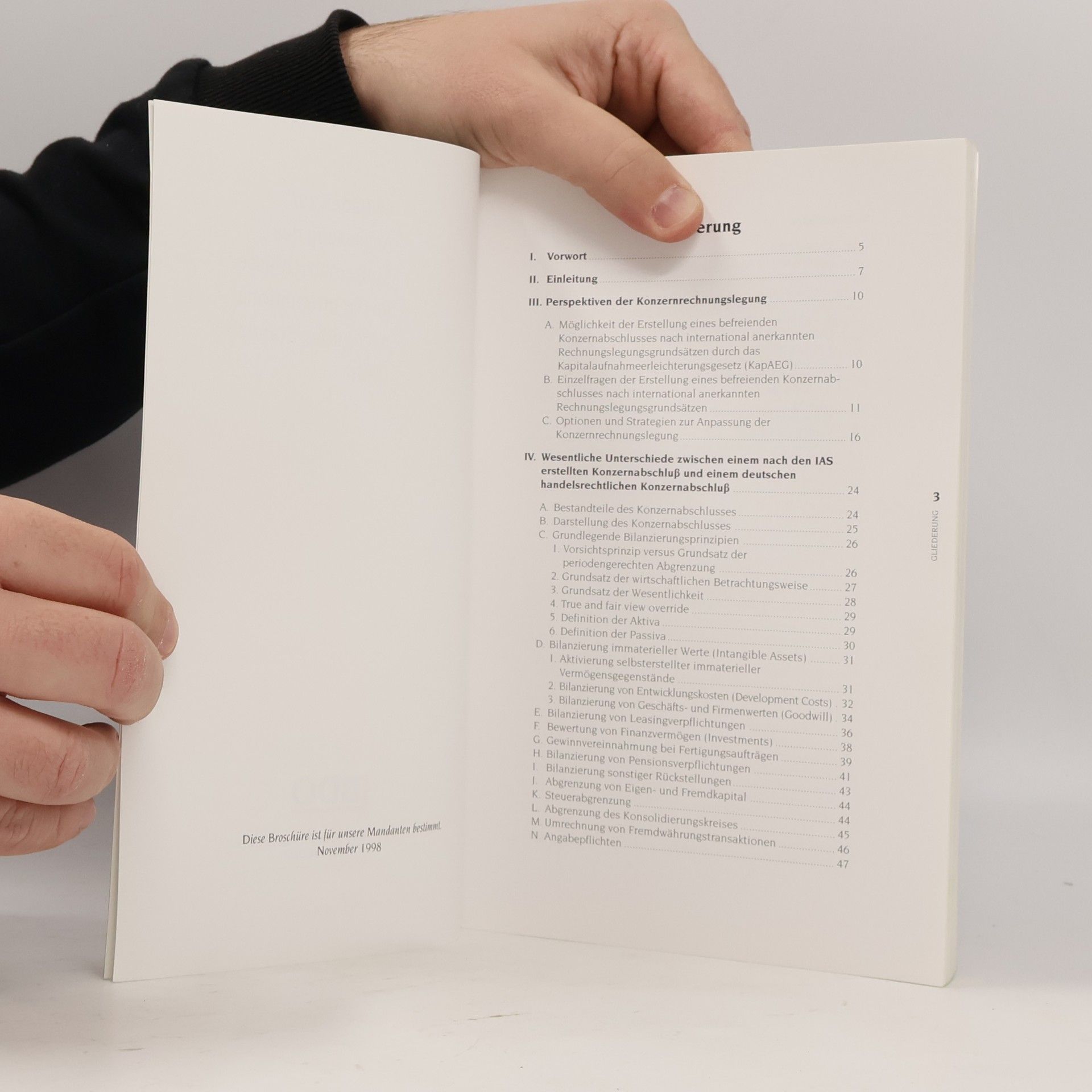 Autorenkollektiv Leitfaden zur Anpassung des Konzernabschlusses and die International Accounting Standards (IAS)