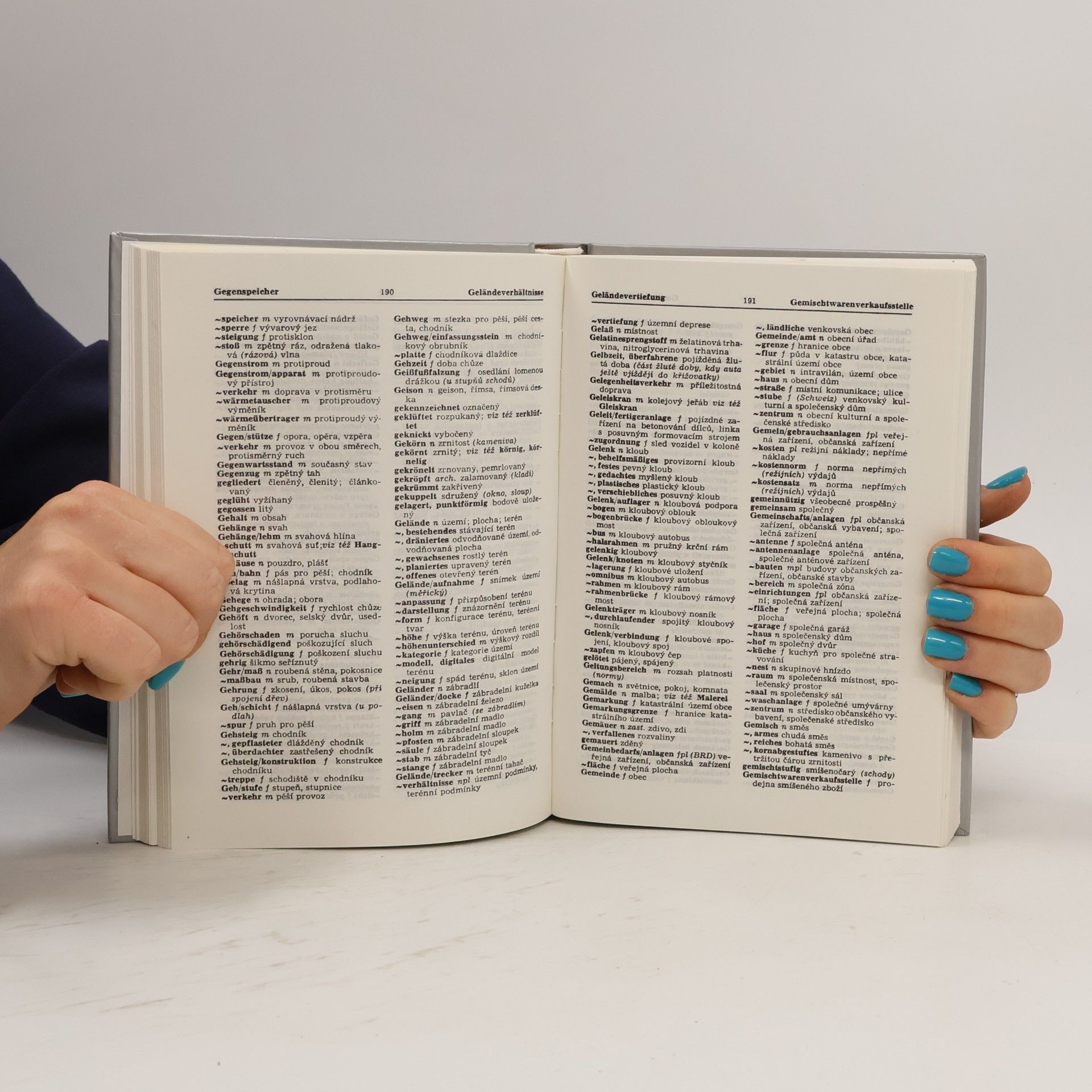 Autorenkollektiv Německo-český stavební slovník