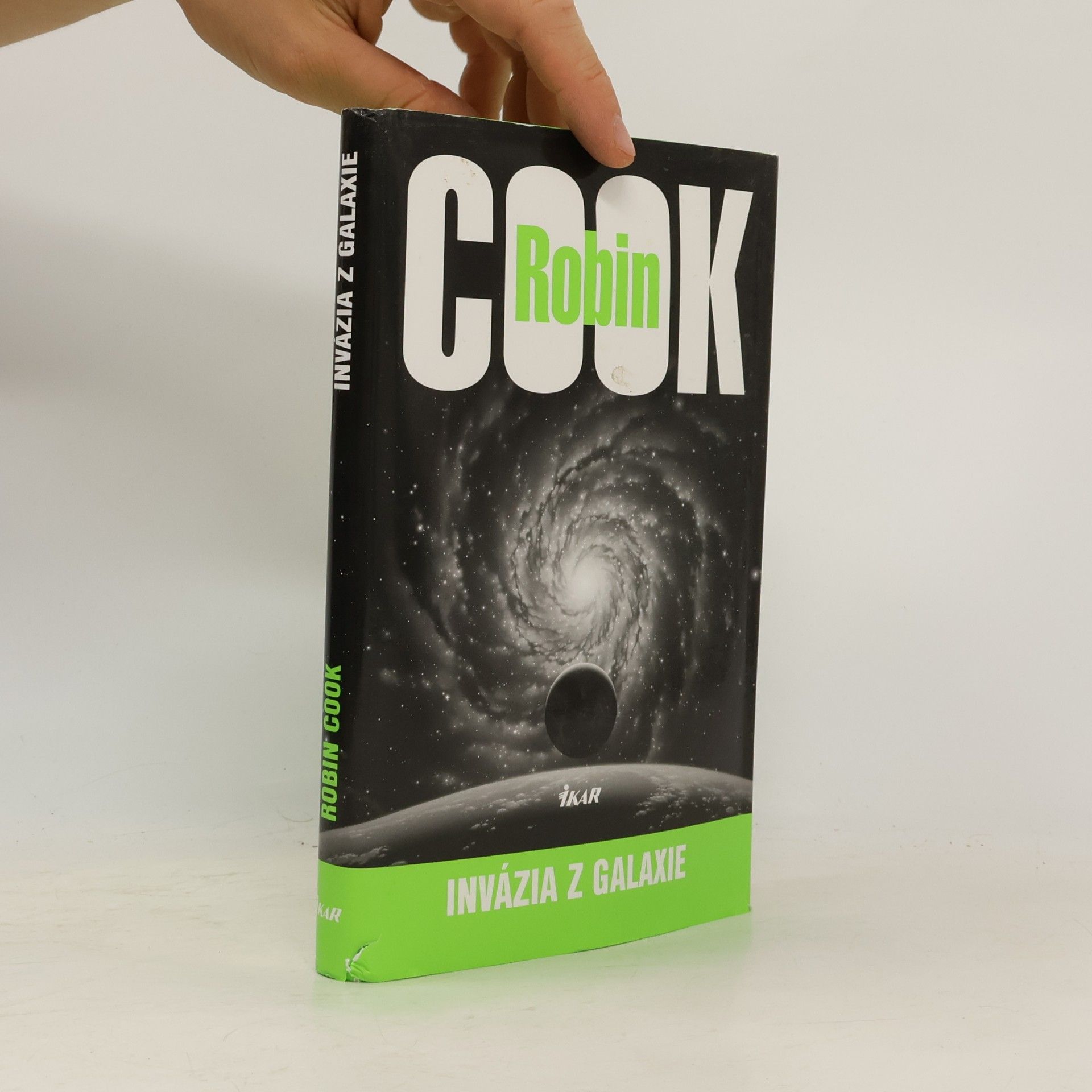 Robin Cook Invázia z galaxie