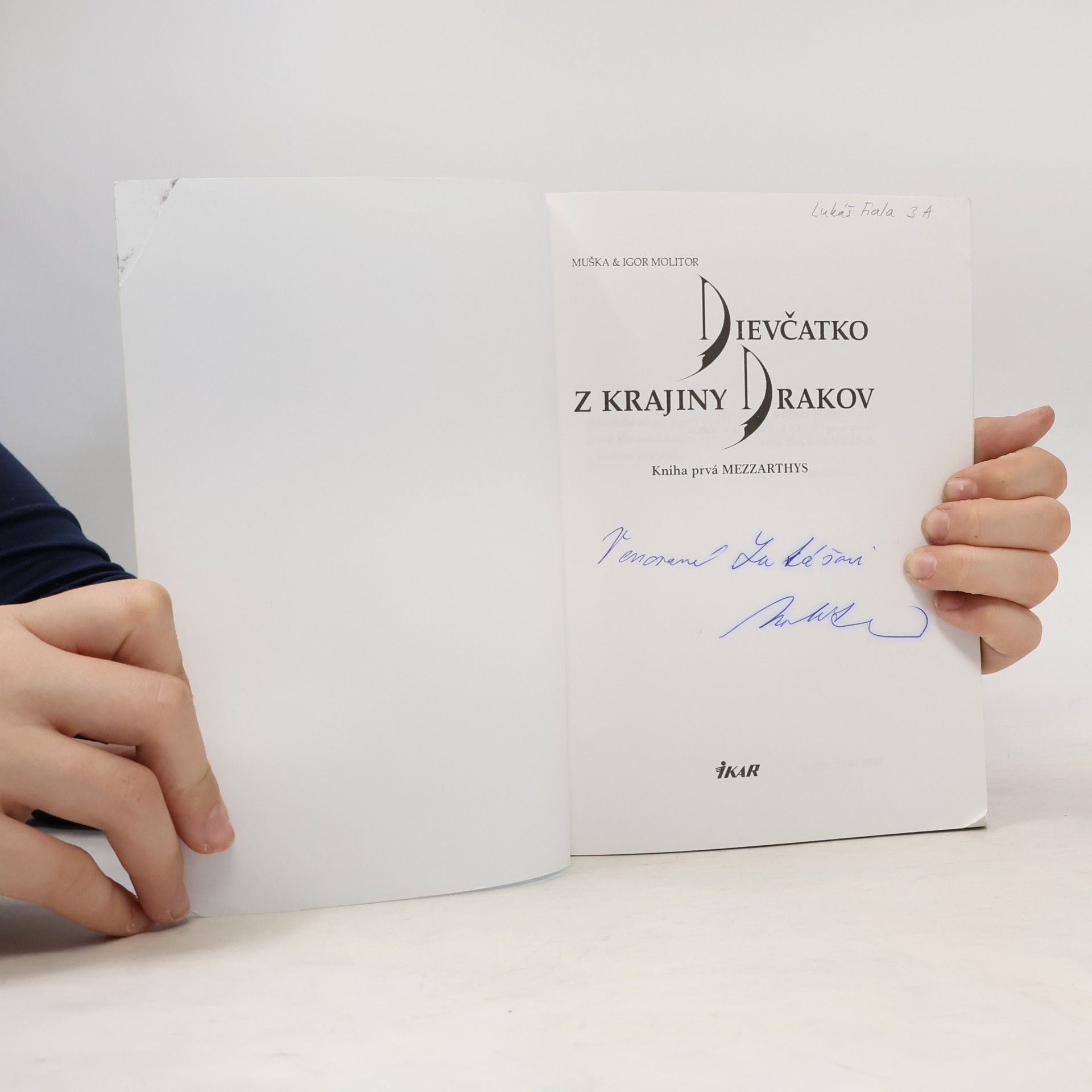 Igor Molitor Dievčatko z krajiny drakov 1. - Mezzarthys