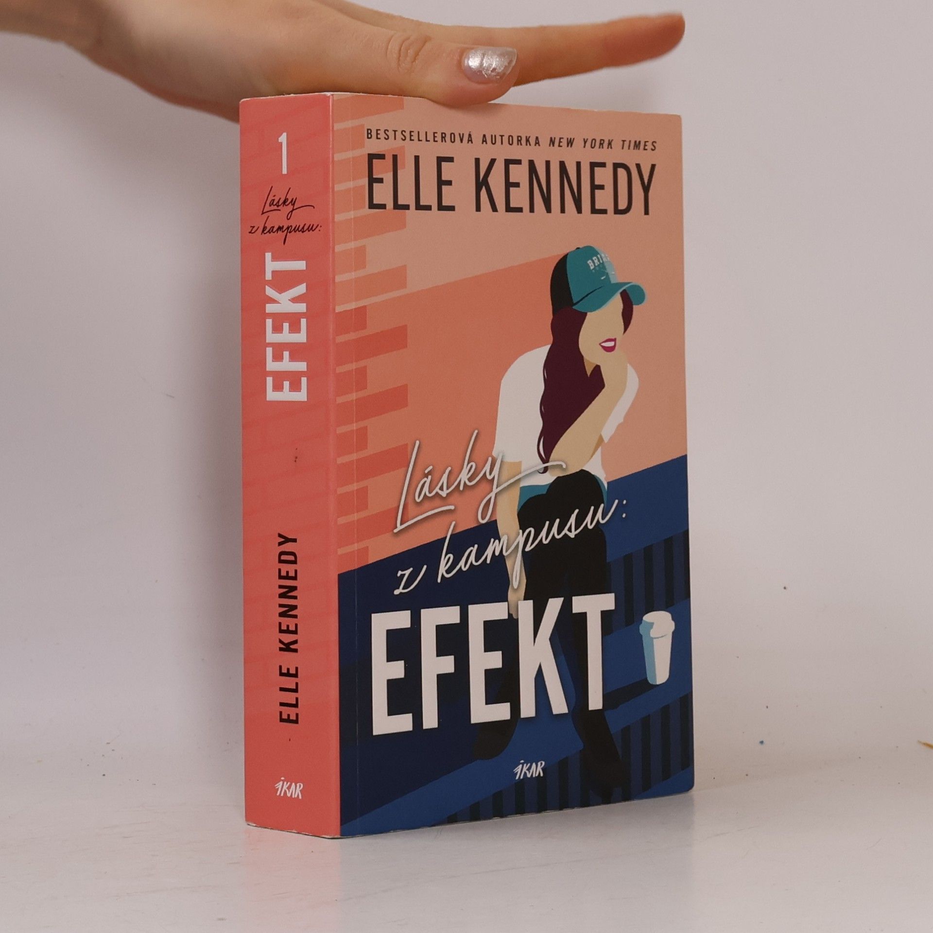Elle Kennedy Lásky z kampusu. Efekt