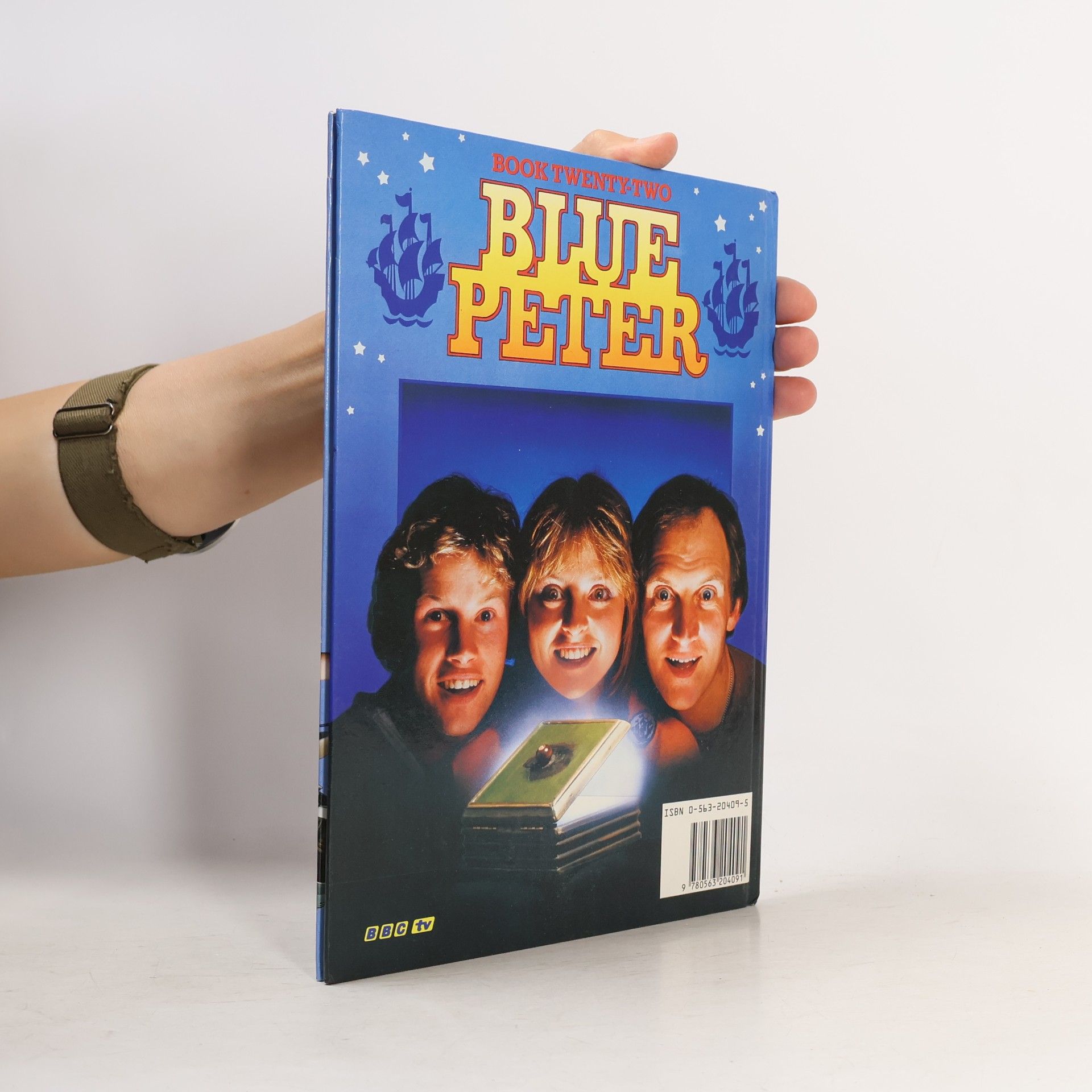 Edward Barnes Blue Peter Book 22