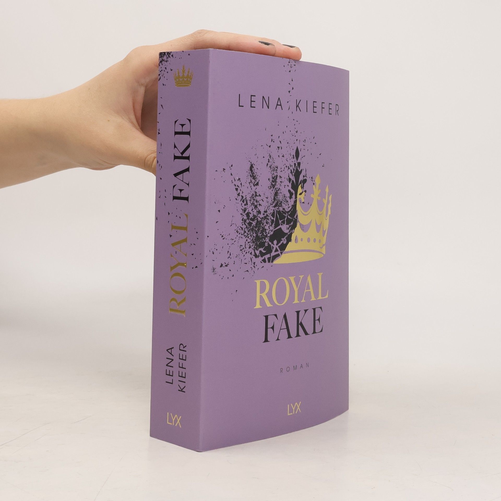 Lena Kiefer Royal Fake