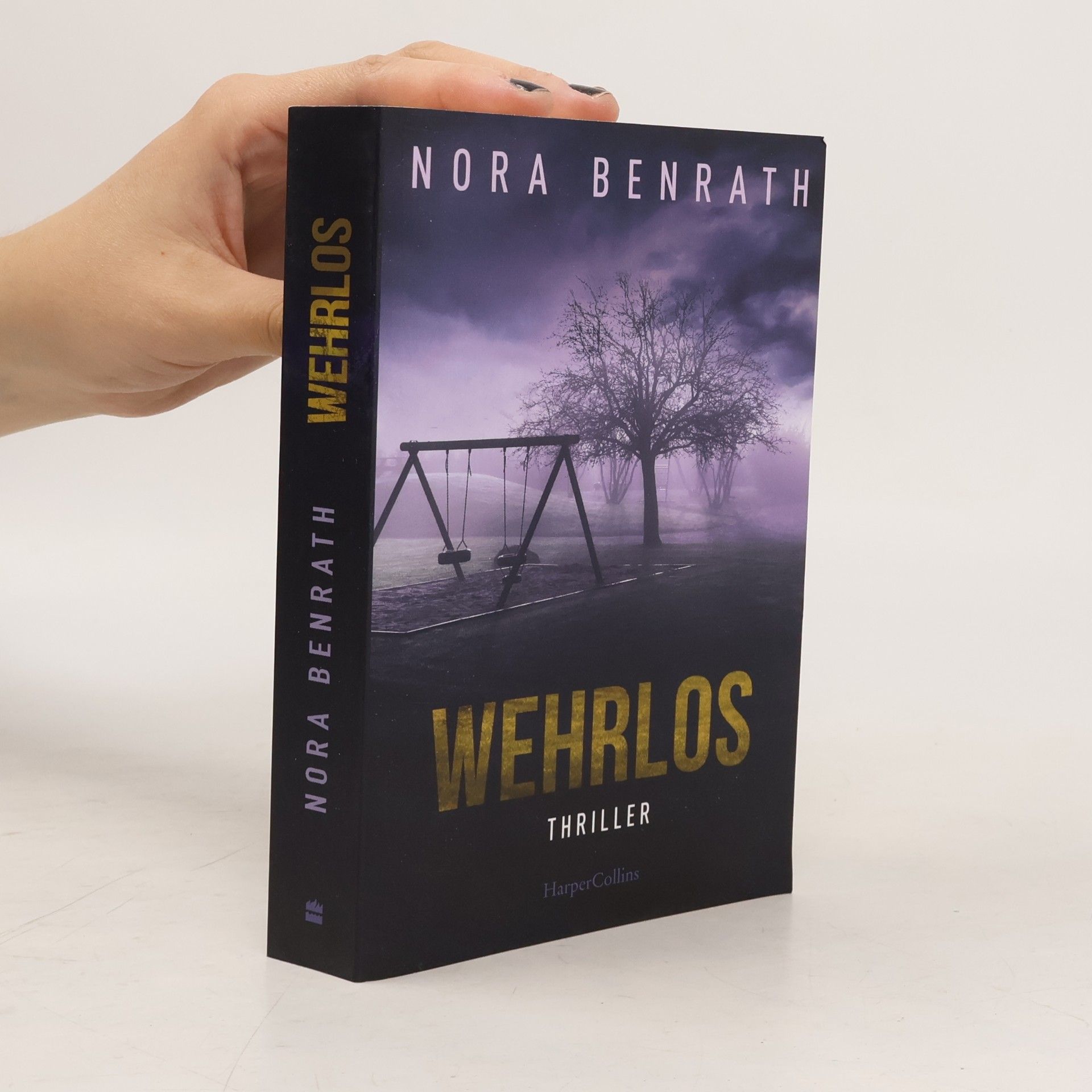 Nora Benrath Wehrlos