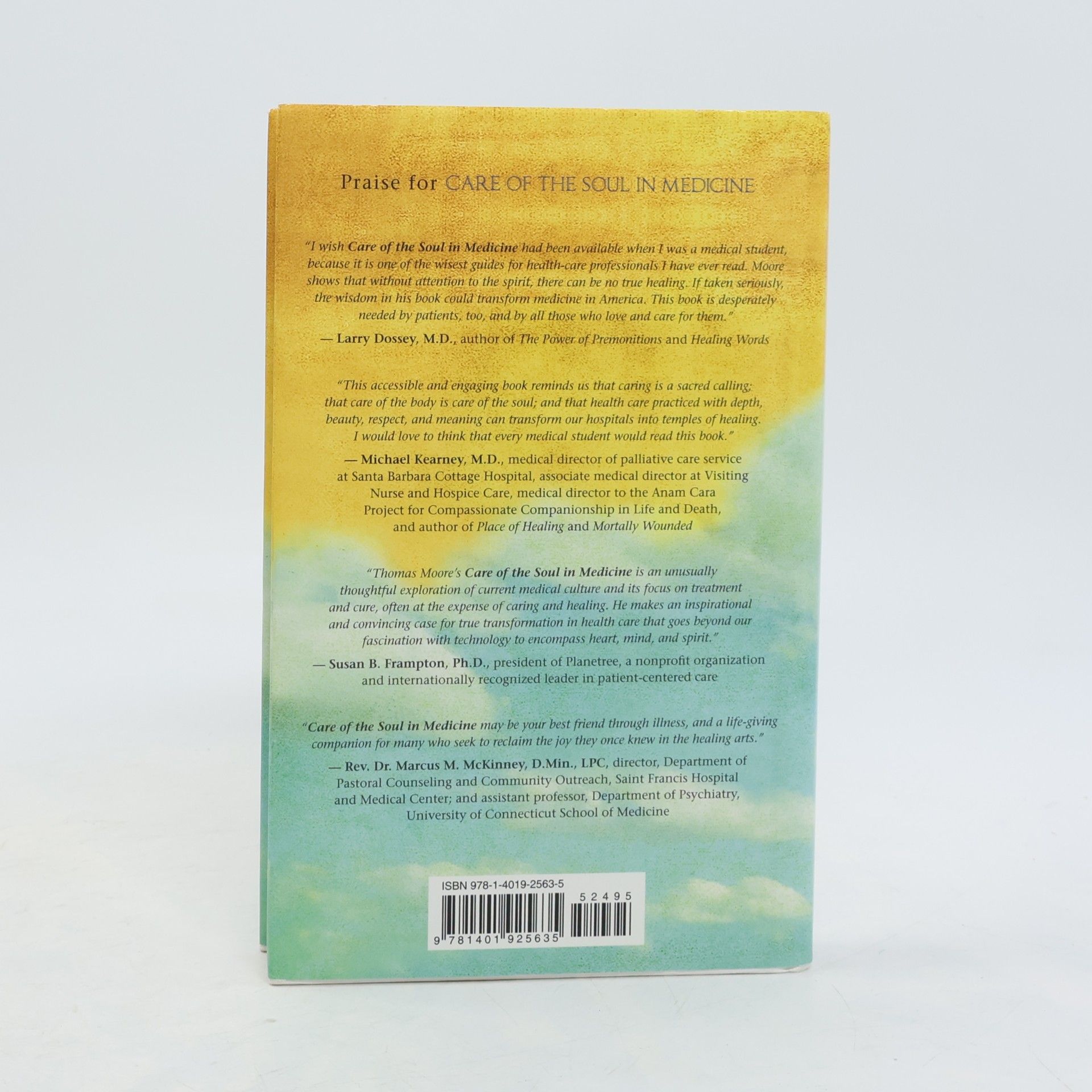 Thomas Moore Care of the Soul in Medicine: Healing Guidance for Patients, Families, and the People Who Care for Them