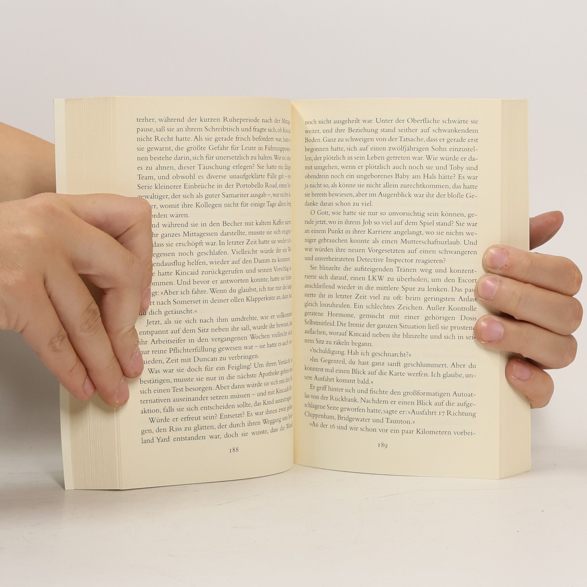 Deborah Crombie Von fremder Hand. Band 7 der Reihe "Duncan Kincaid & Gemma James"