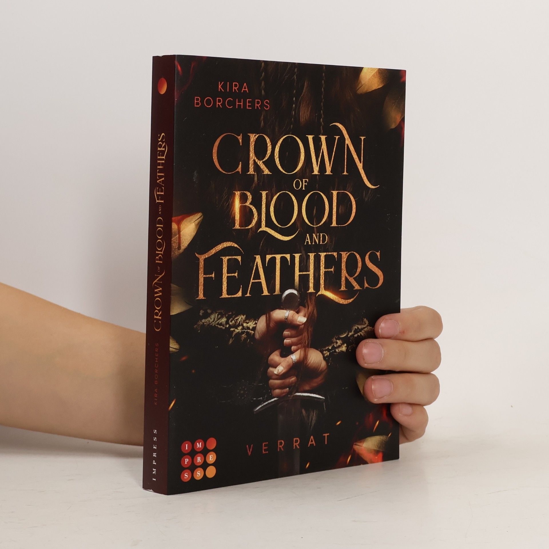 Crown of Blood and Feathers 1: Verrat
