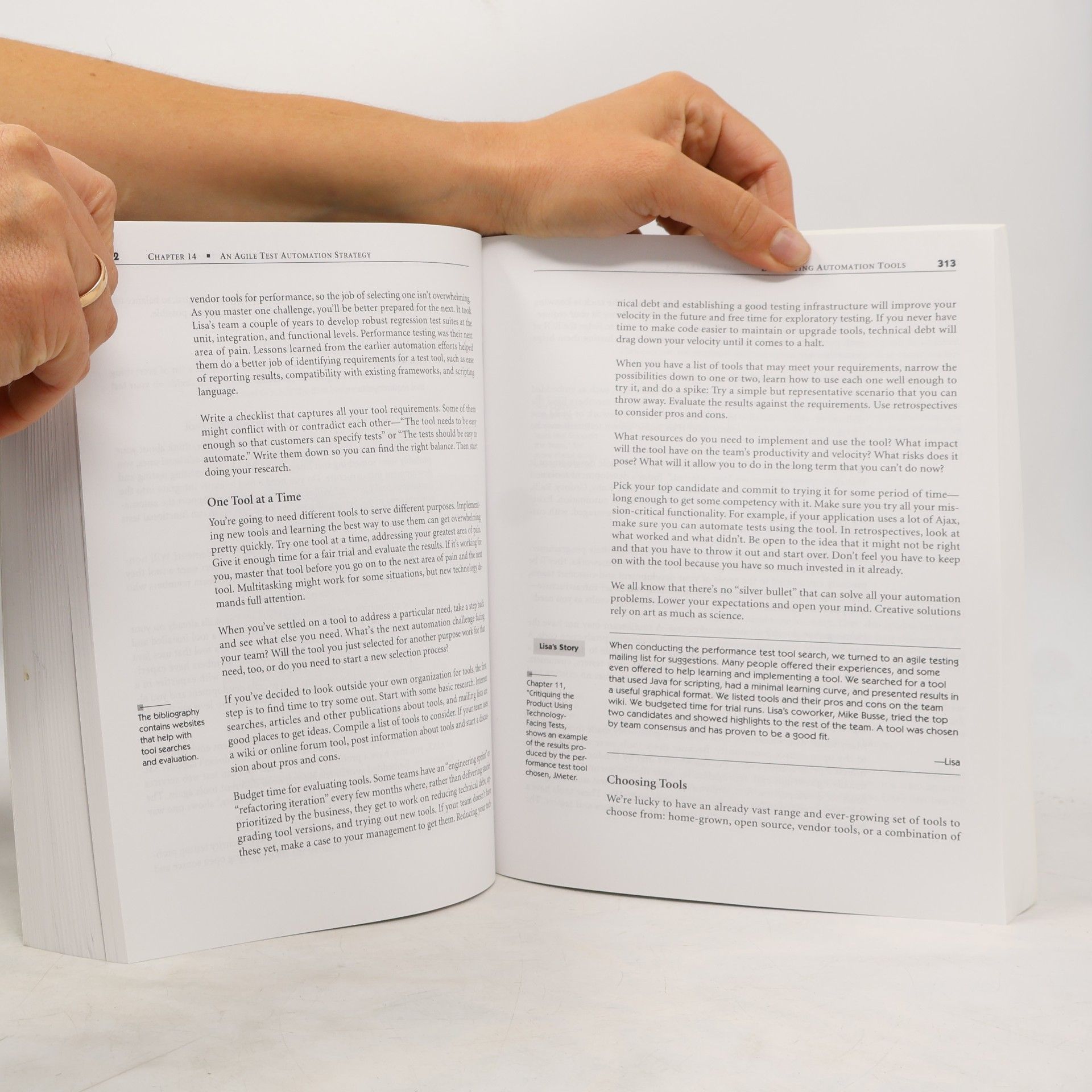 Lisa Crispin Agile testing : a practical guide for testers and agile teams