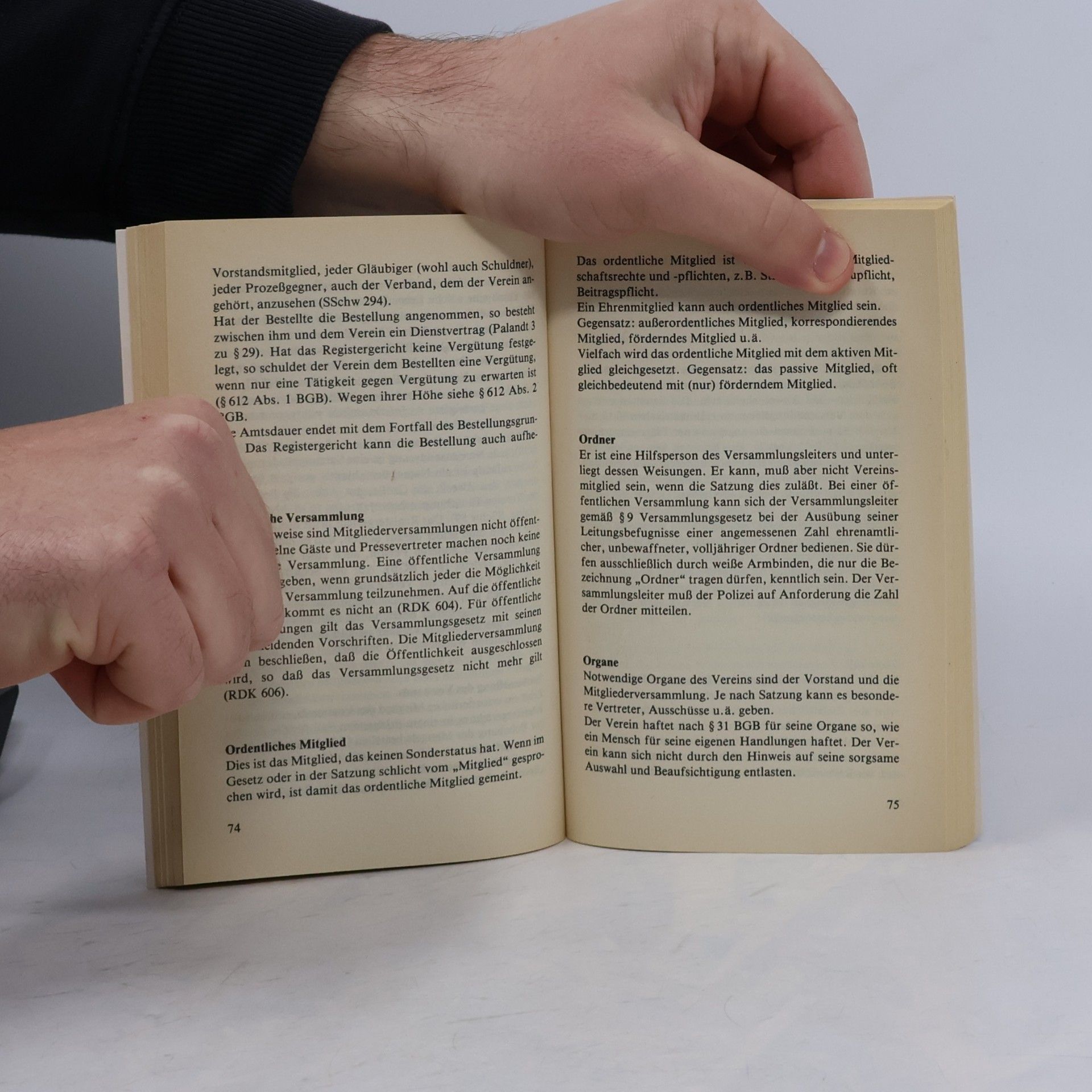 Dr. Volker Thieler Hausbibliothek des Rechts: Ihr gutes Recht im Verein