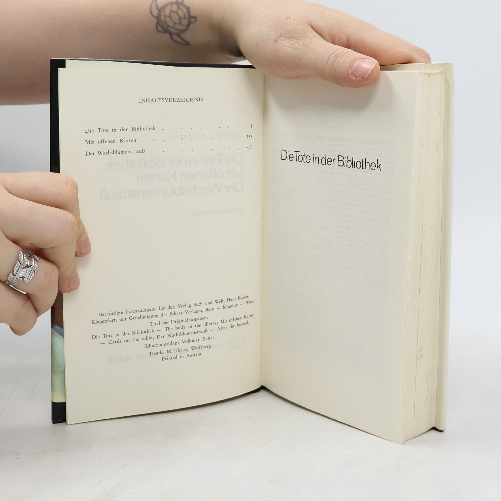 Agatha Christie Die Tote in der Bibliothek. Mit offenen Karten. Der Wachsblumenstrauß