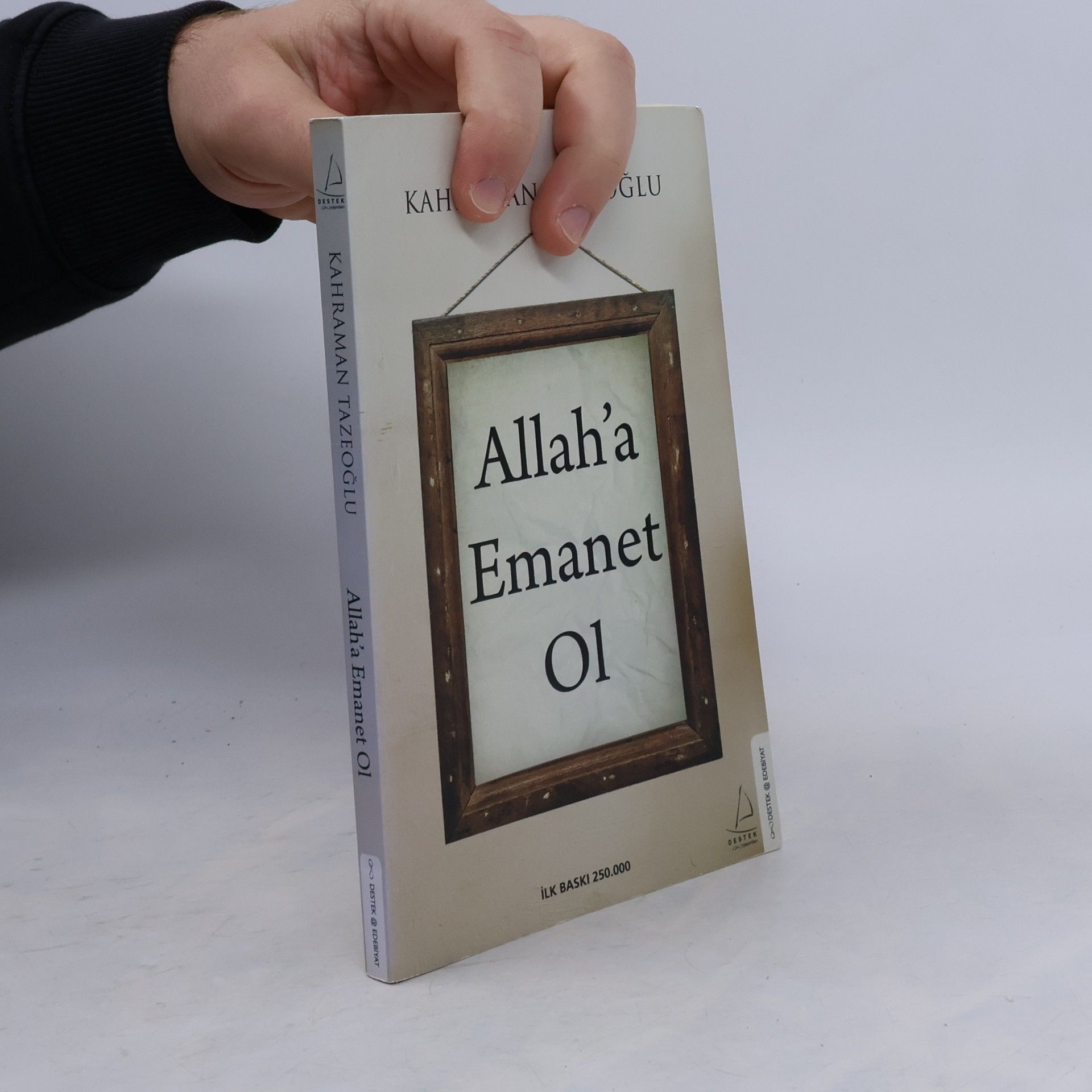 Kahraman Tazeoglu Allah'a Emanet Ol