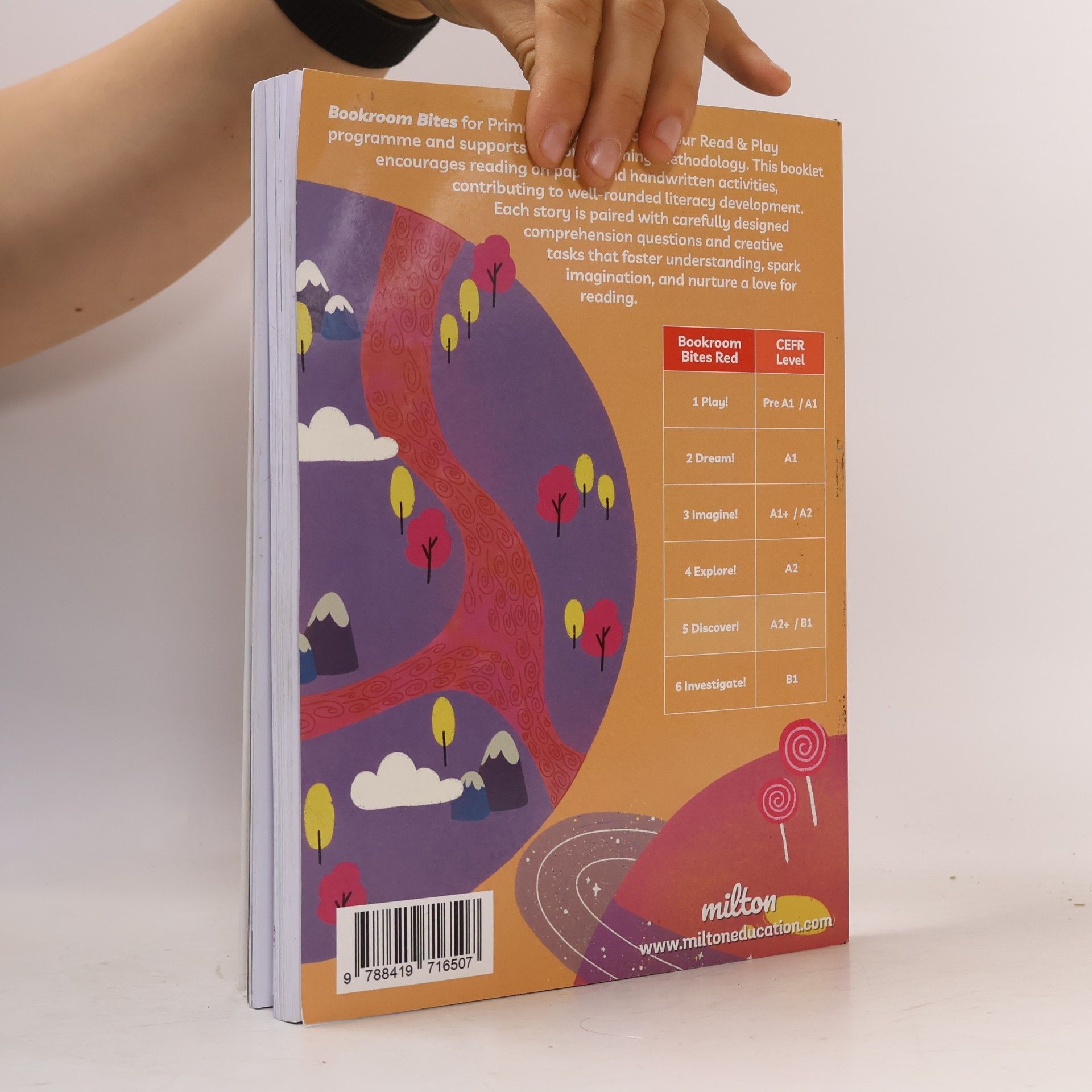 Rebecca Mullins Bookroom Bites Discover! Red Primaria