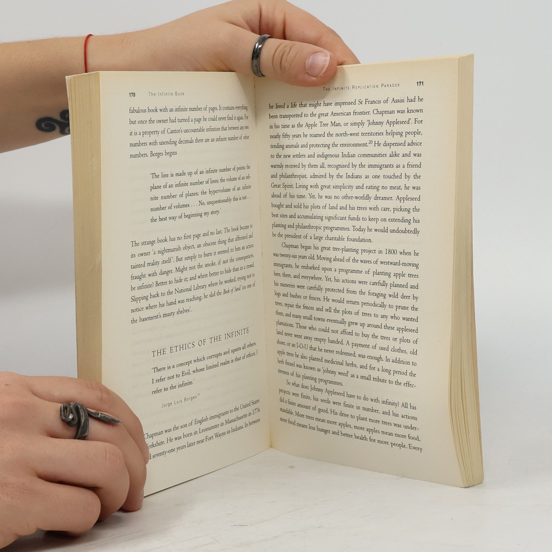 John D. Barrow The Infinite Book