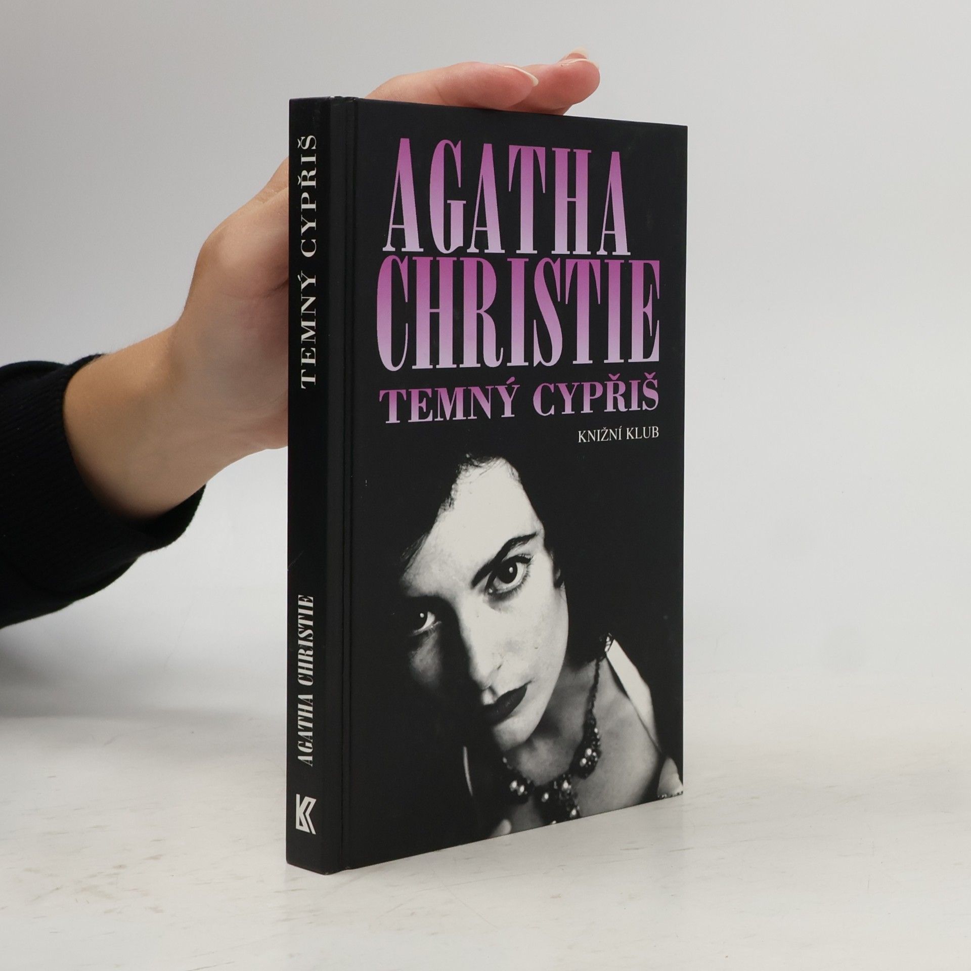 Agatha Christie Temný cypřiš