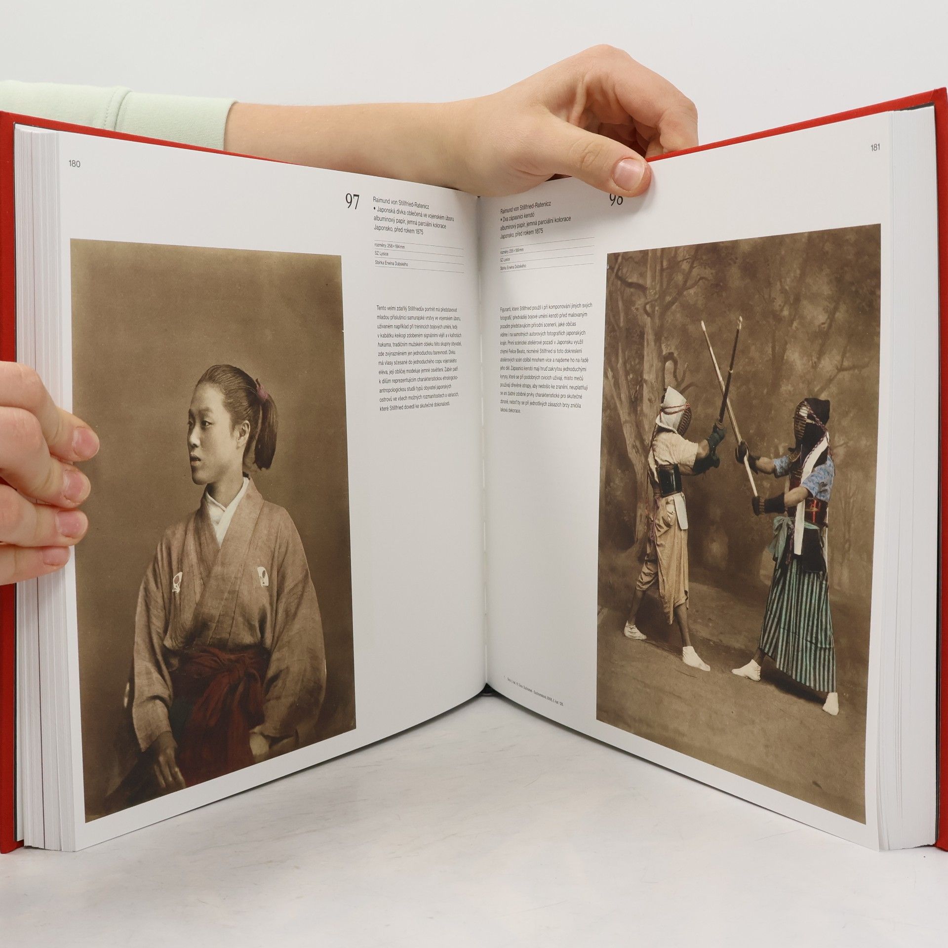 Filip Suchomel Šašin!! Japonská fotografie 19. století