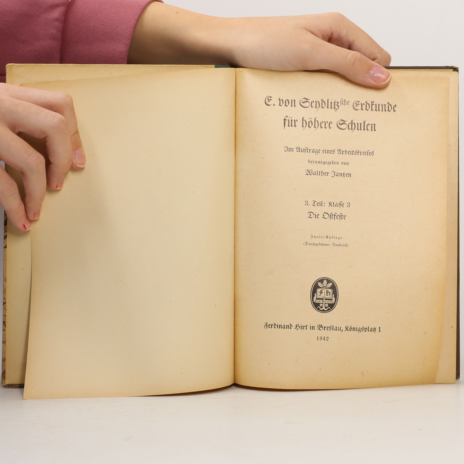 E. V. Seydlitz E. v. Seydlitzsche Erdkunde