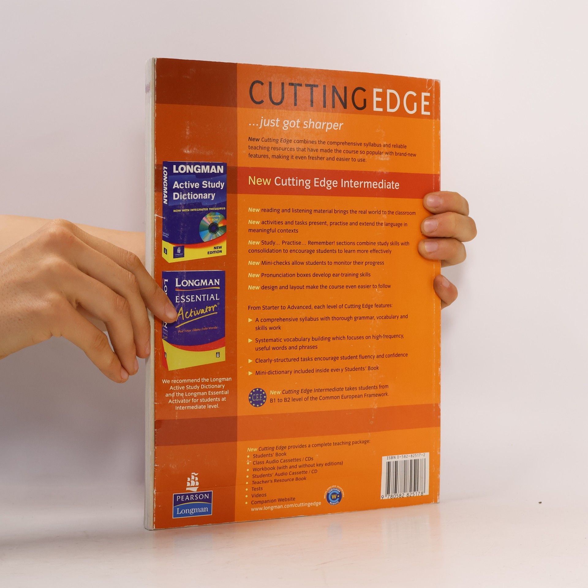 Sarah Cunningham New Cutting Edge Intermediate. Student's Book