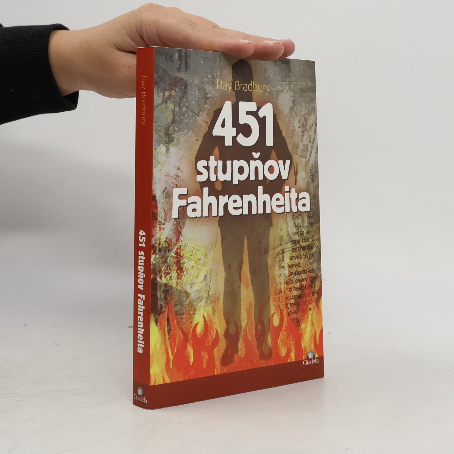 451 stupňov Fahrenheita
