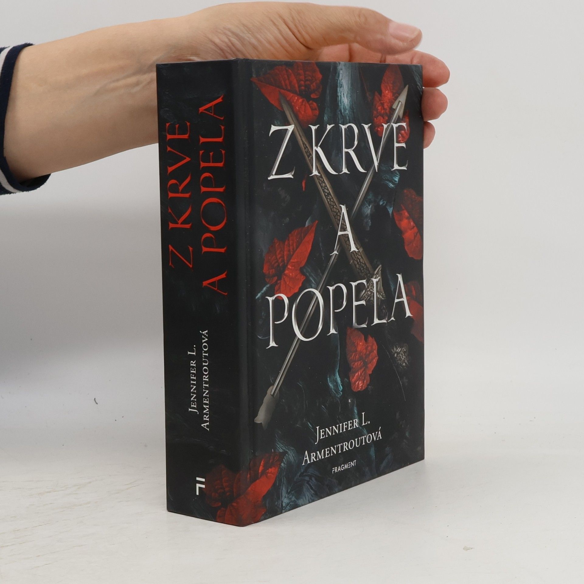 Jennifer L. Armentrout Z krve a popela