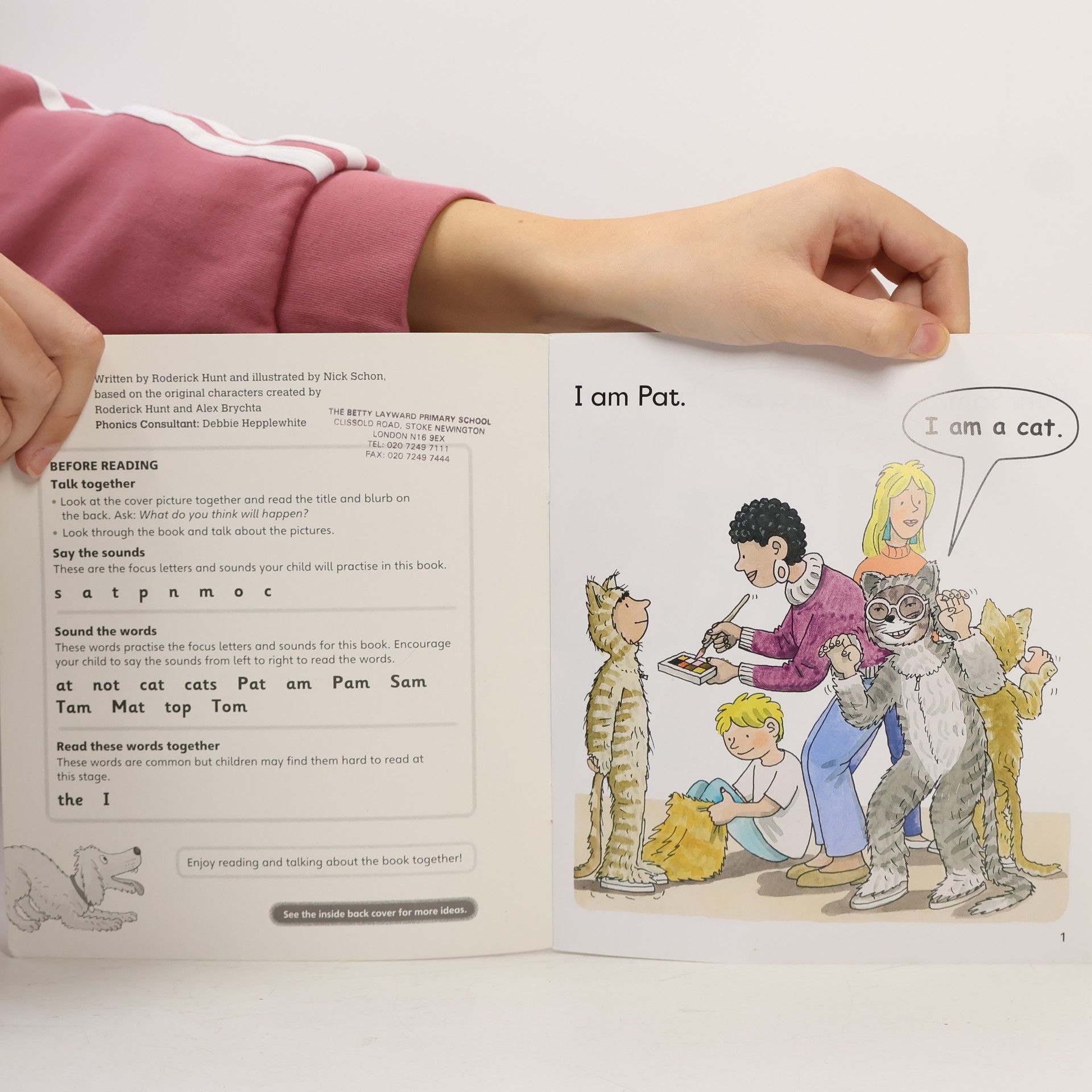 Kolektiv autorů Oxford Reading Tree: Level 1+: Floppy's Phonics Fiction: Cats