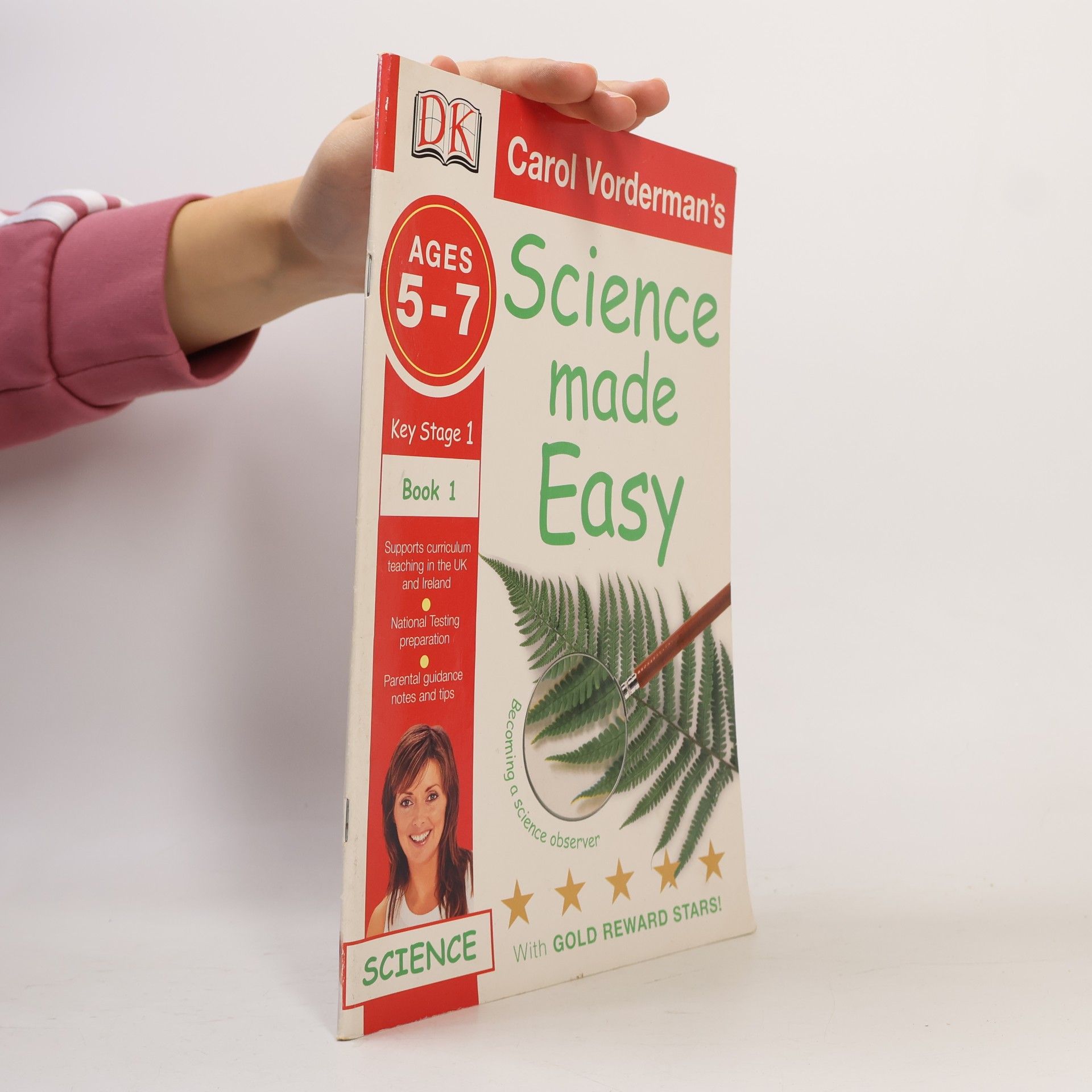 Carol Vorderman Science Made Easy. Book 1