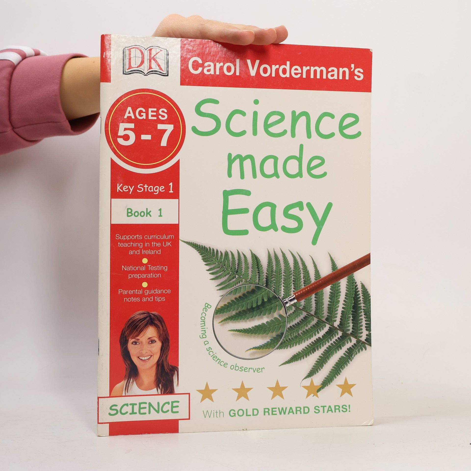 Carol Vorderman Science Made Easy. Book 1
