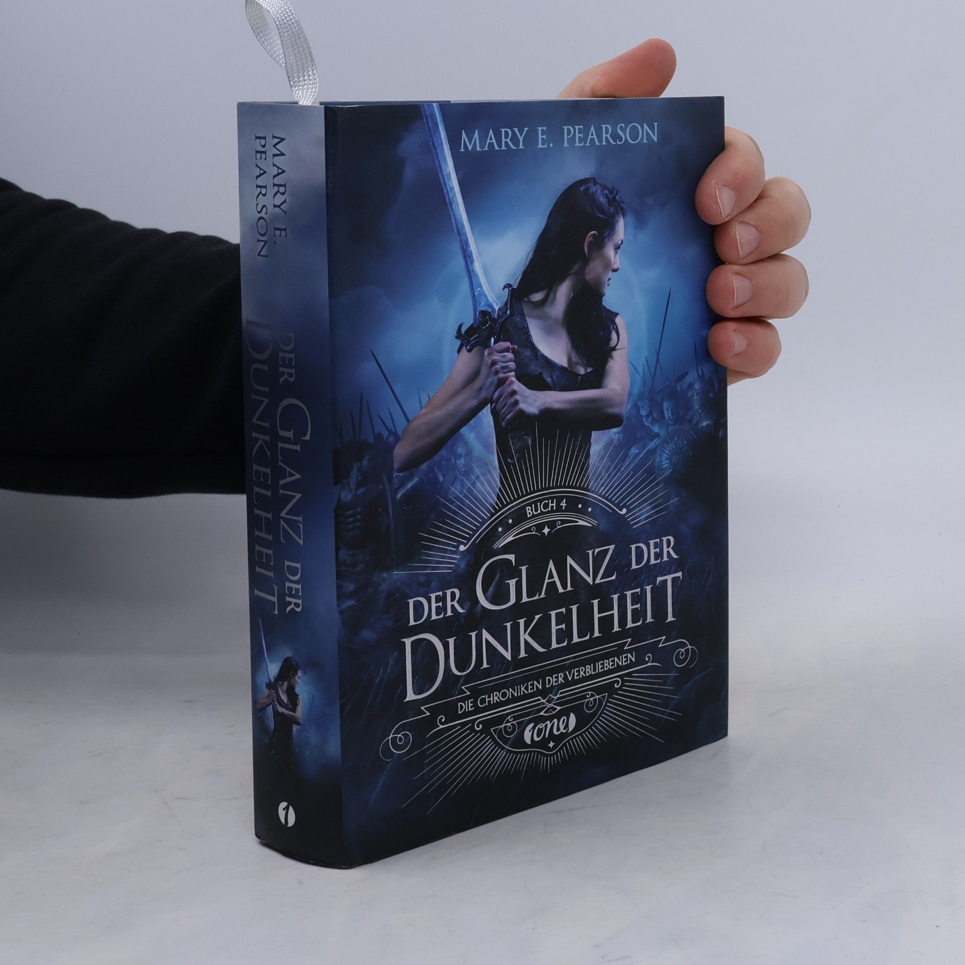 Mary E. Pearson Der Glanz der Dunkelheit
