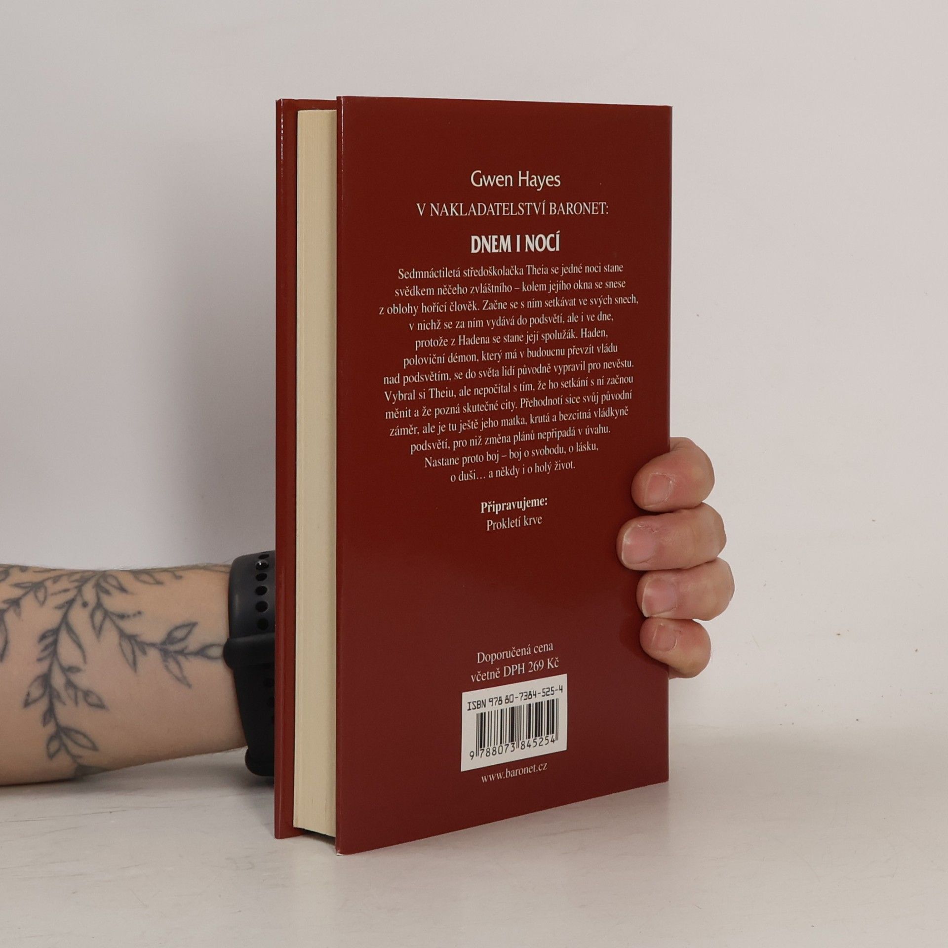 Gwen Hayes Dnem i nocí