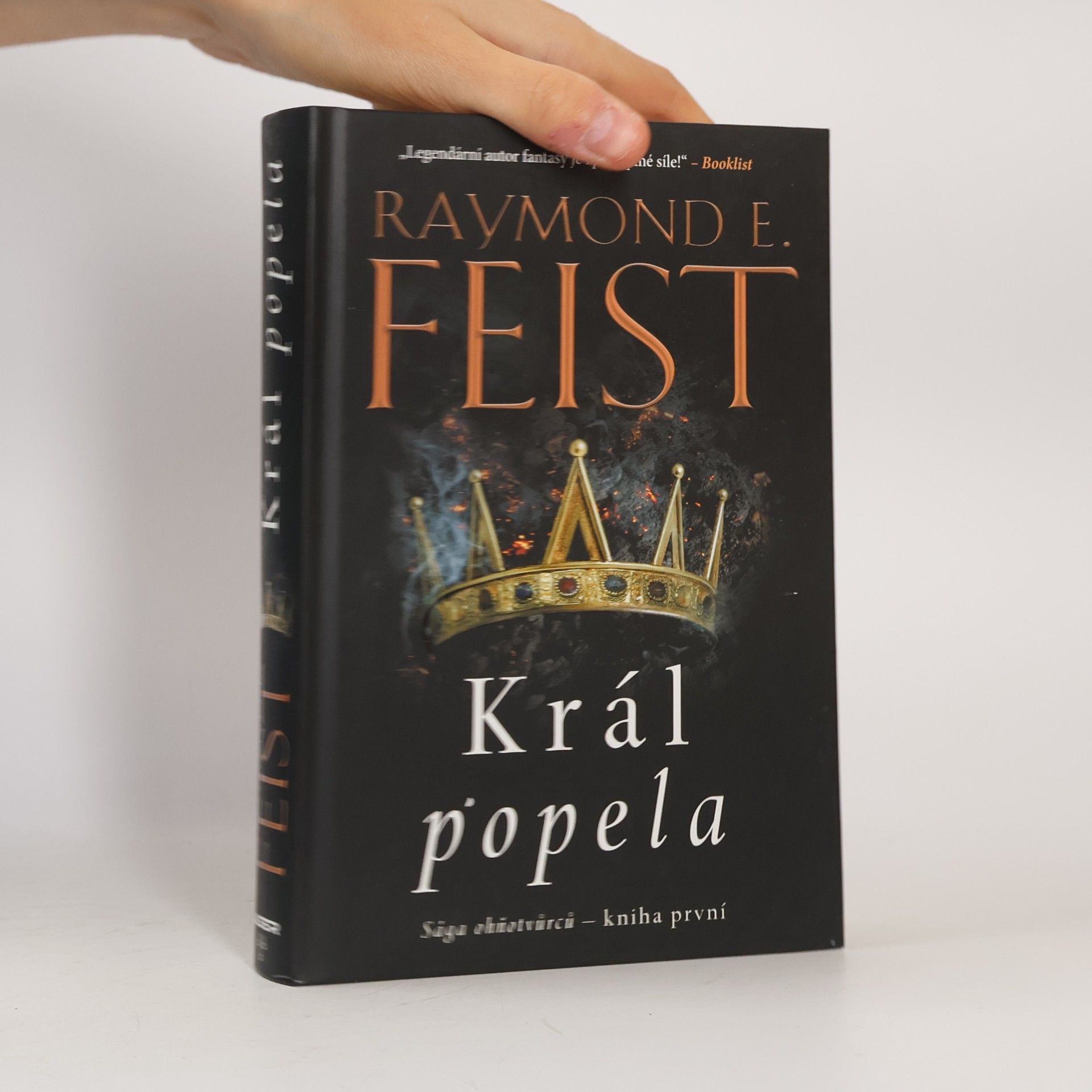 Raymond Elias Feist Král popela