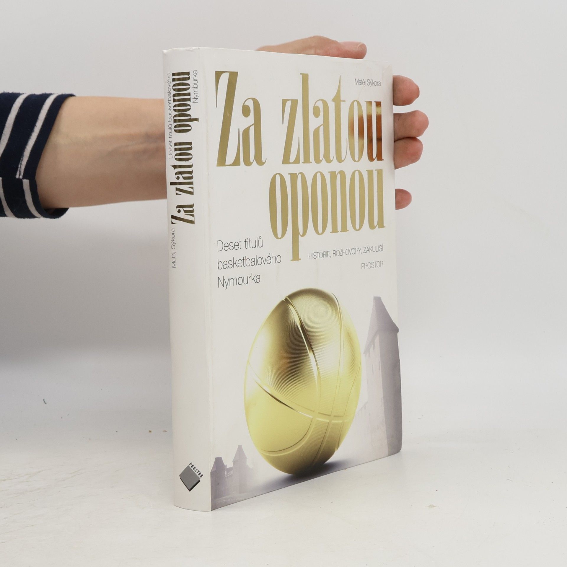 Matěj Sýkora Za zlatou oponou