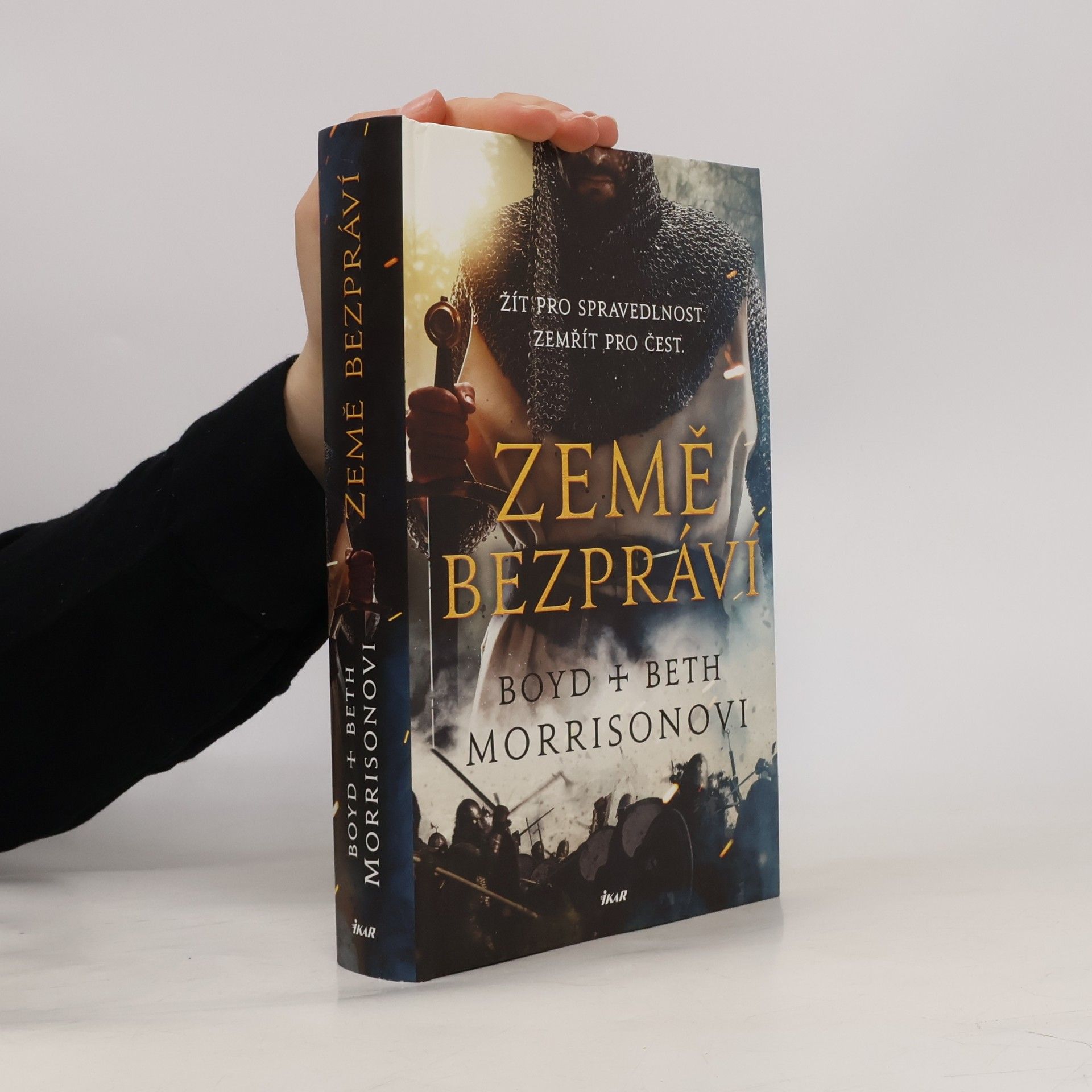 Boyd Morrison Země bezpráví
