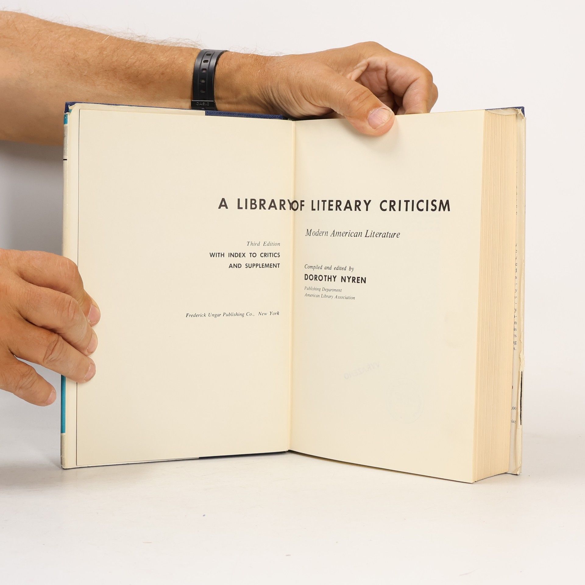 Kolektiv autorů A Library Of Literary Criticism
