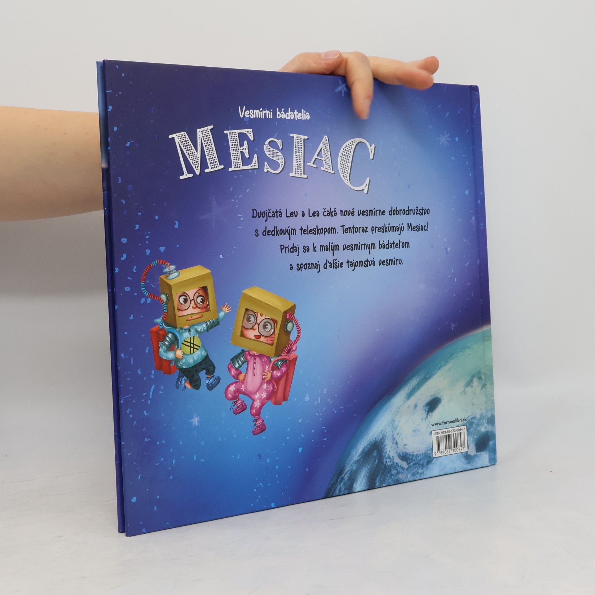 Andrea Kaczmarek Vesmírni badatelia : Mesiac