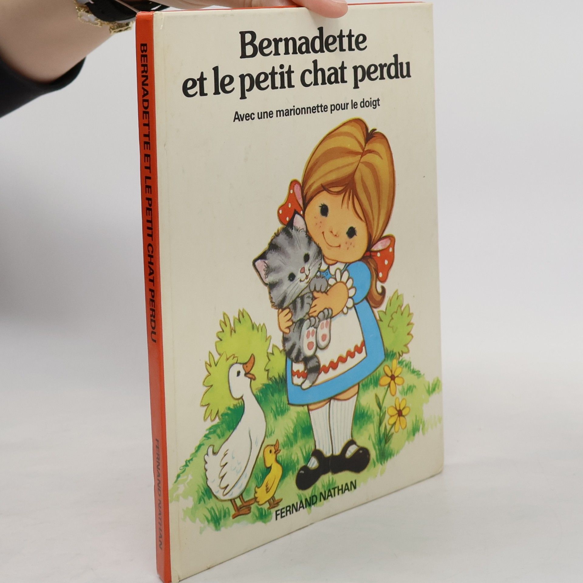 Bernadette et le petit chat perdu