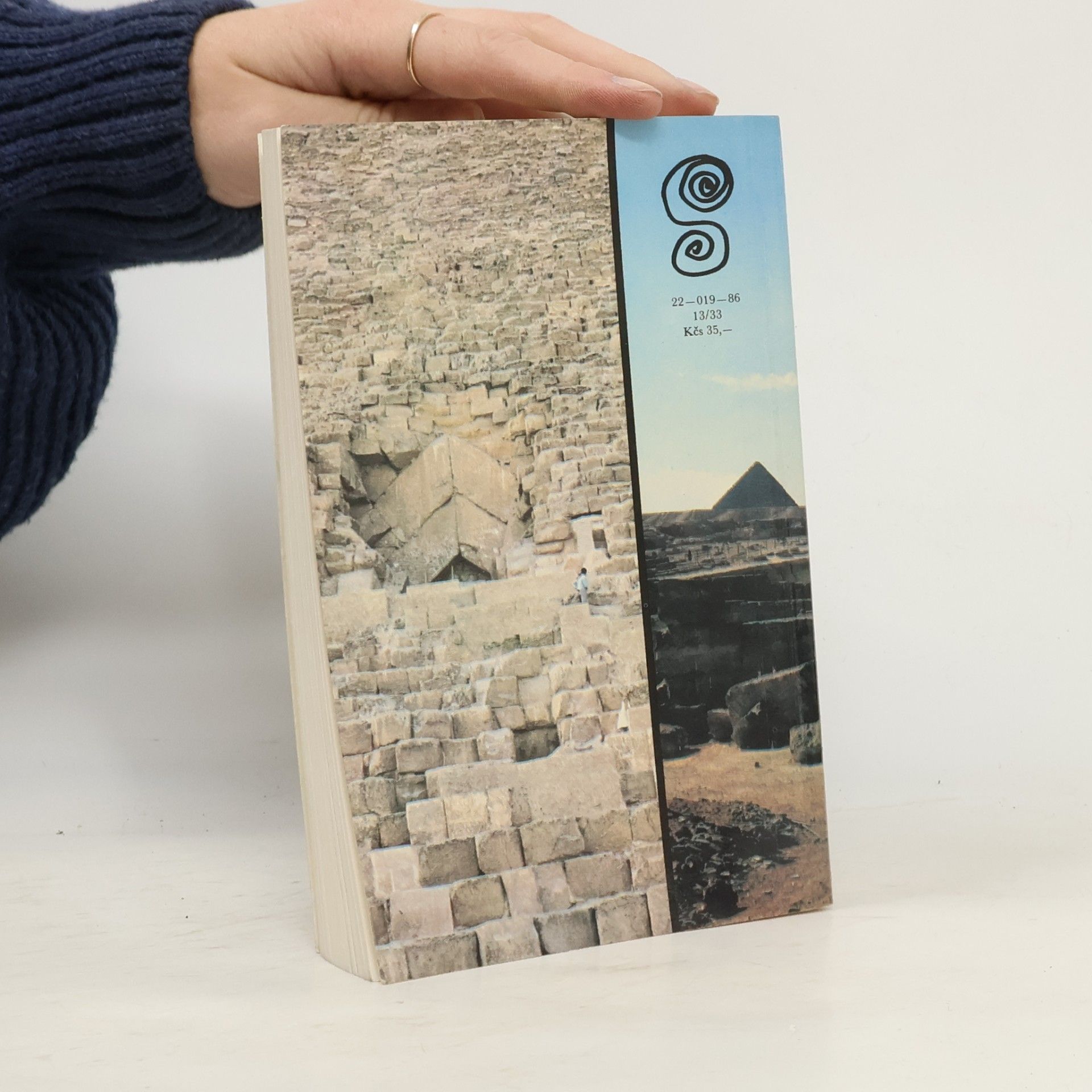 Vojtěch Zamarovský Jejich veličenstva pyramidy