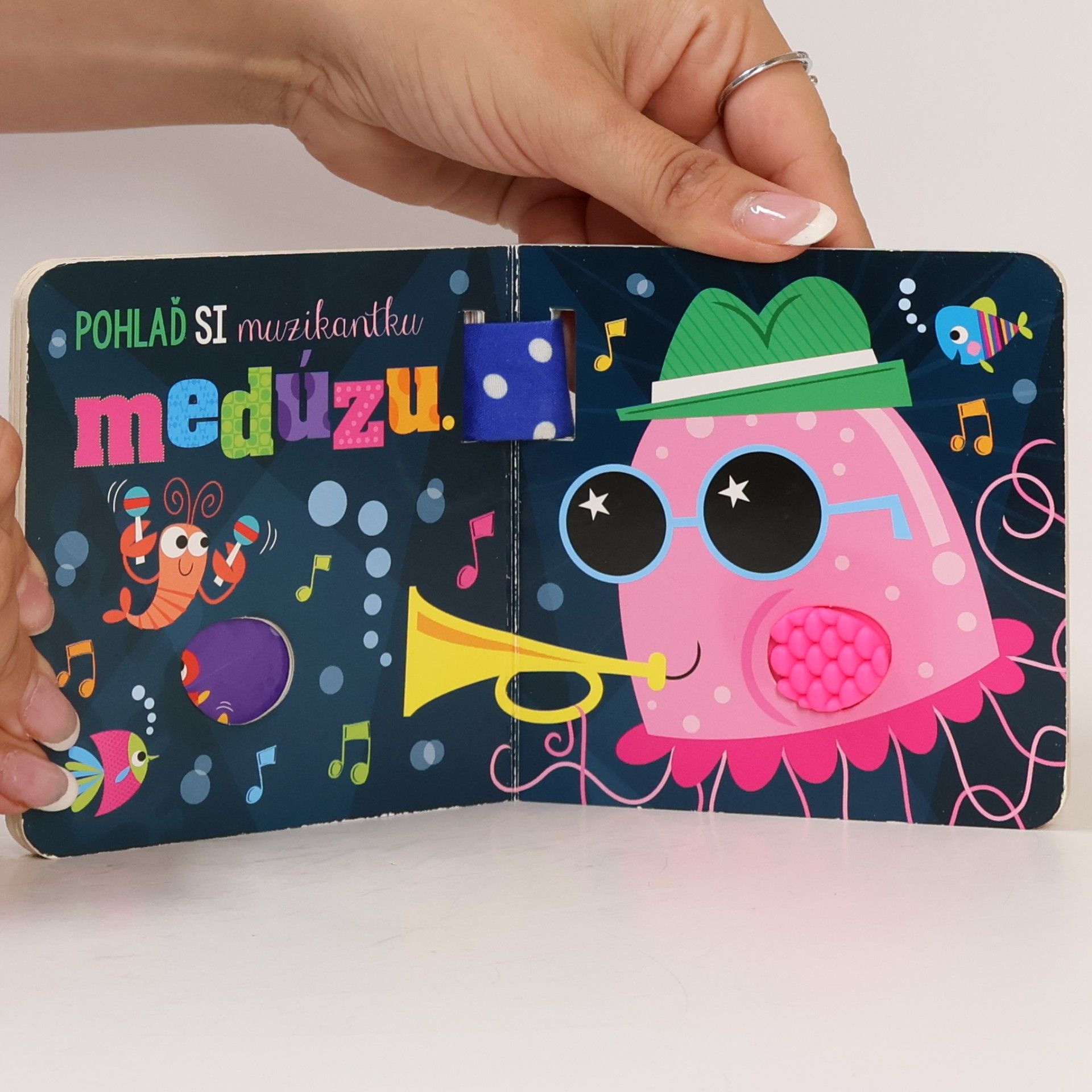Kolektiv autorů Neboj se a pohlaď si žraloka!