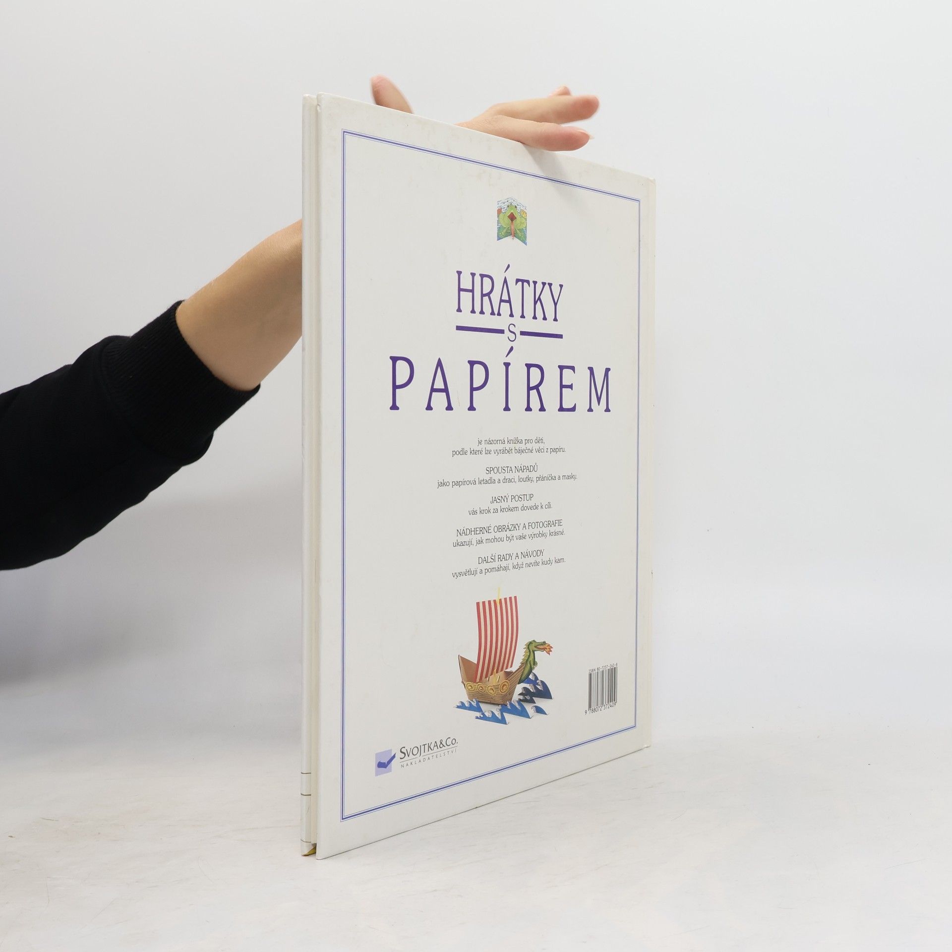 Alastair Smith Hrátky s papírem